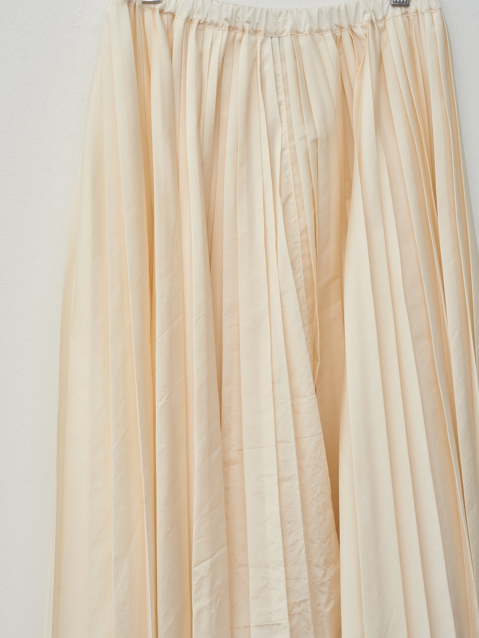 Namu Shop - Sara Lanzi Washed Taffeta Pleated Skirt - Ivory