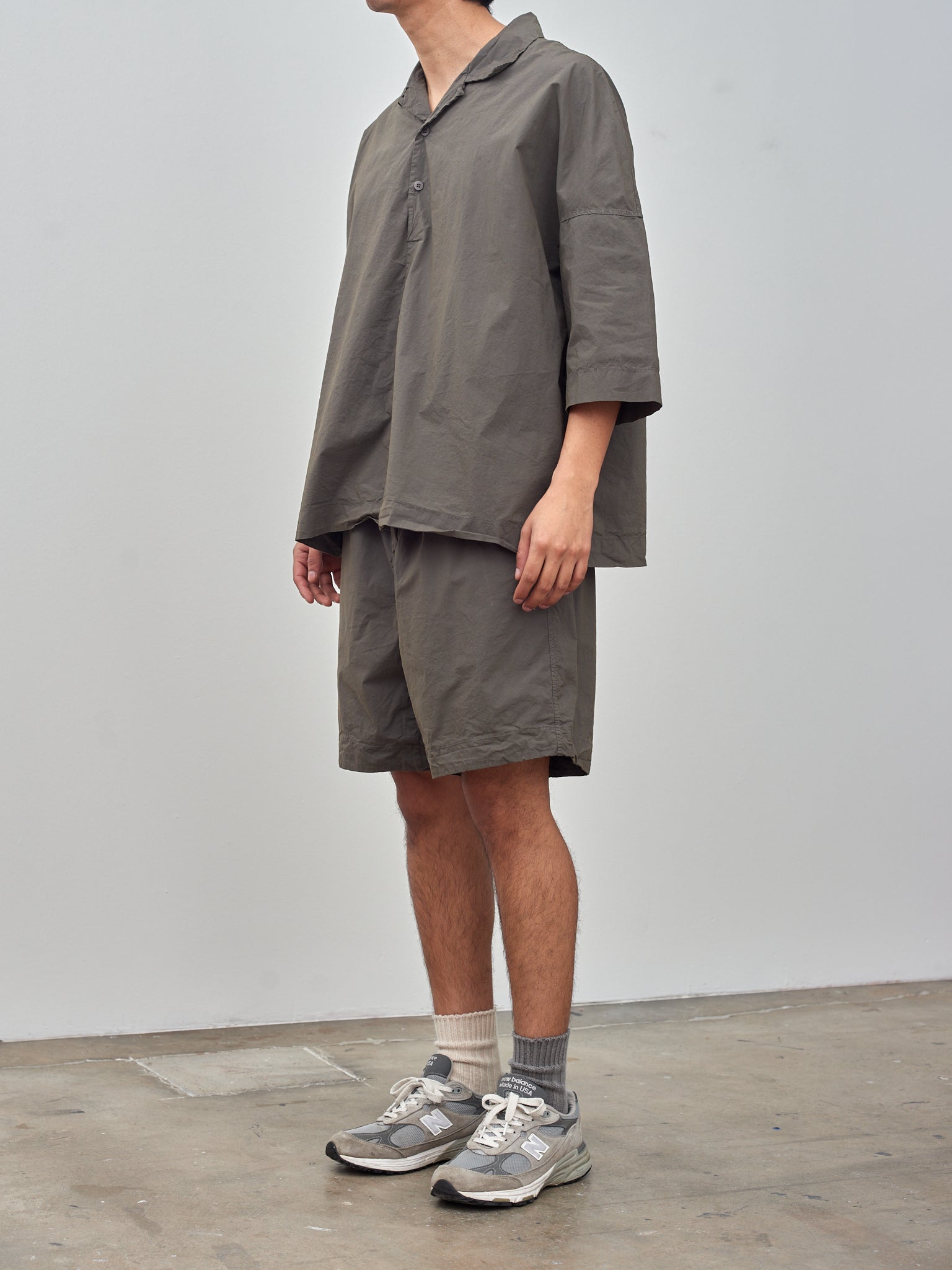 Namu Shop - Album di Famiglia Unisex Shorts TS - Anthracite