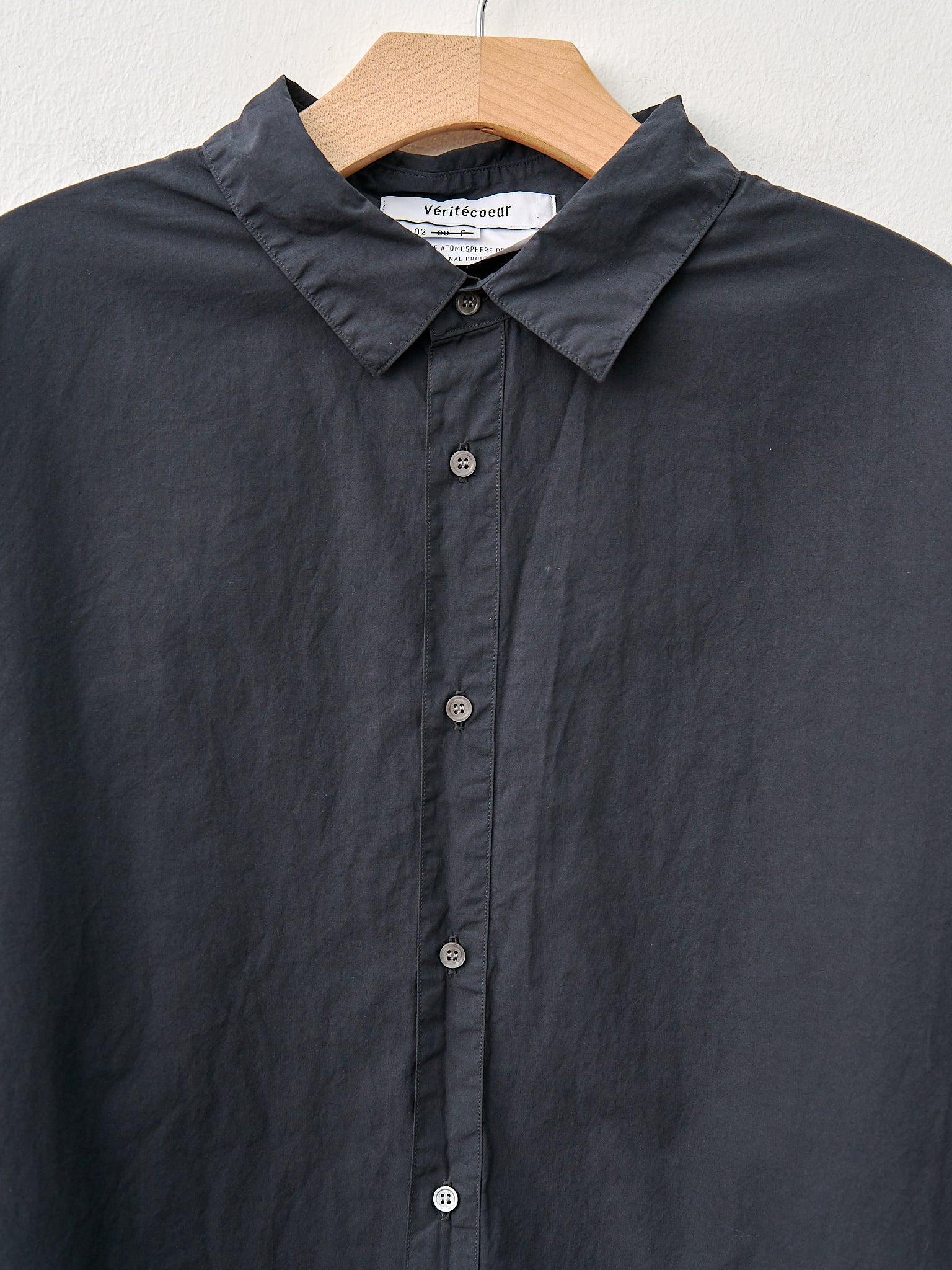 Namu Shop - Veritecoeur Unisex Shirt - Sumikuro (Charcoal)
