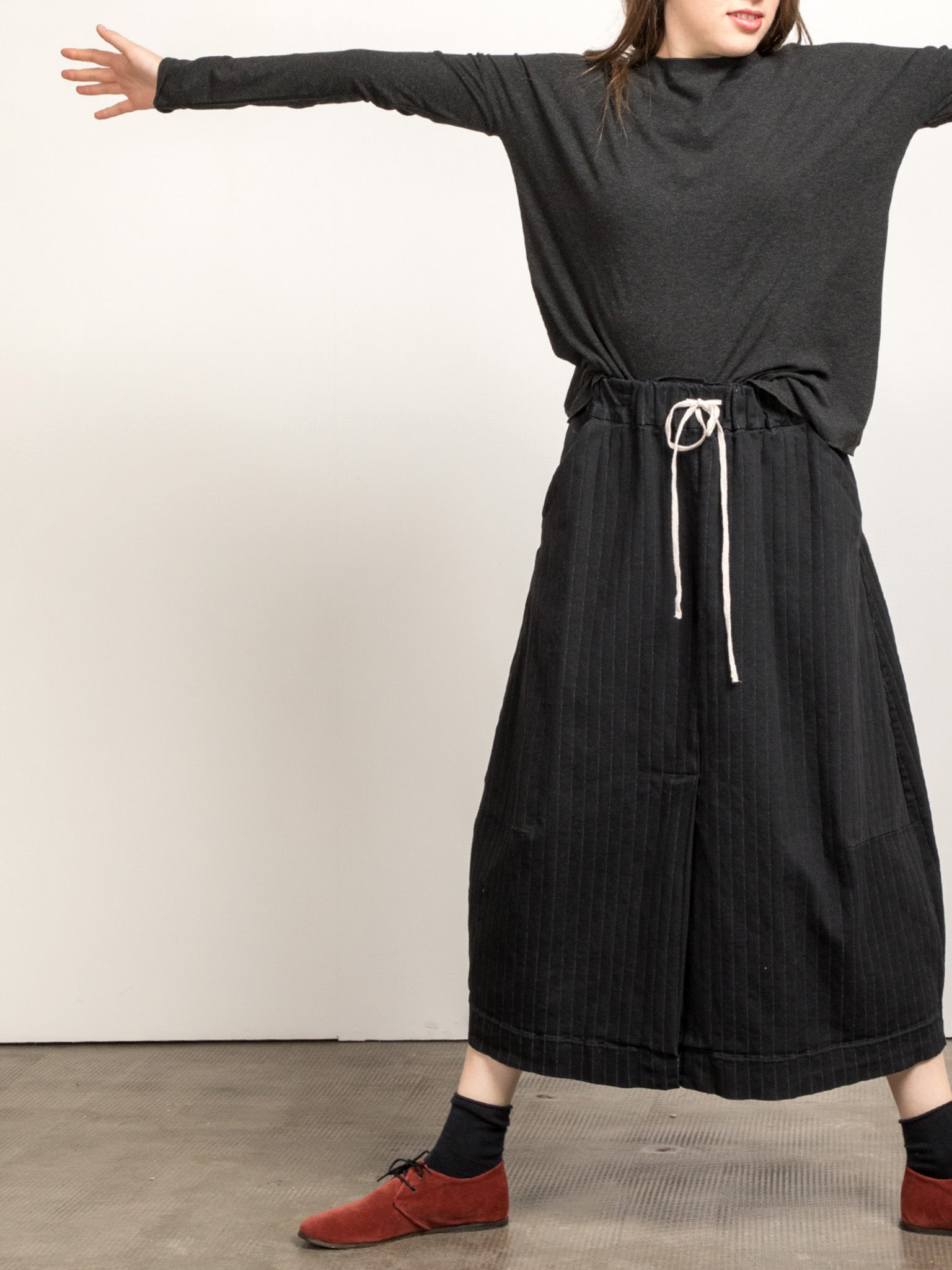 Namu Shop - Album di Famiglia Pinstriped Skirt - Black