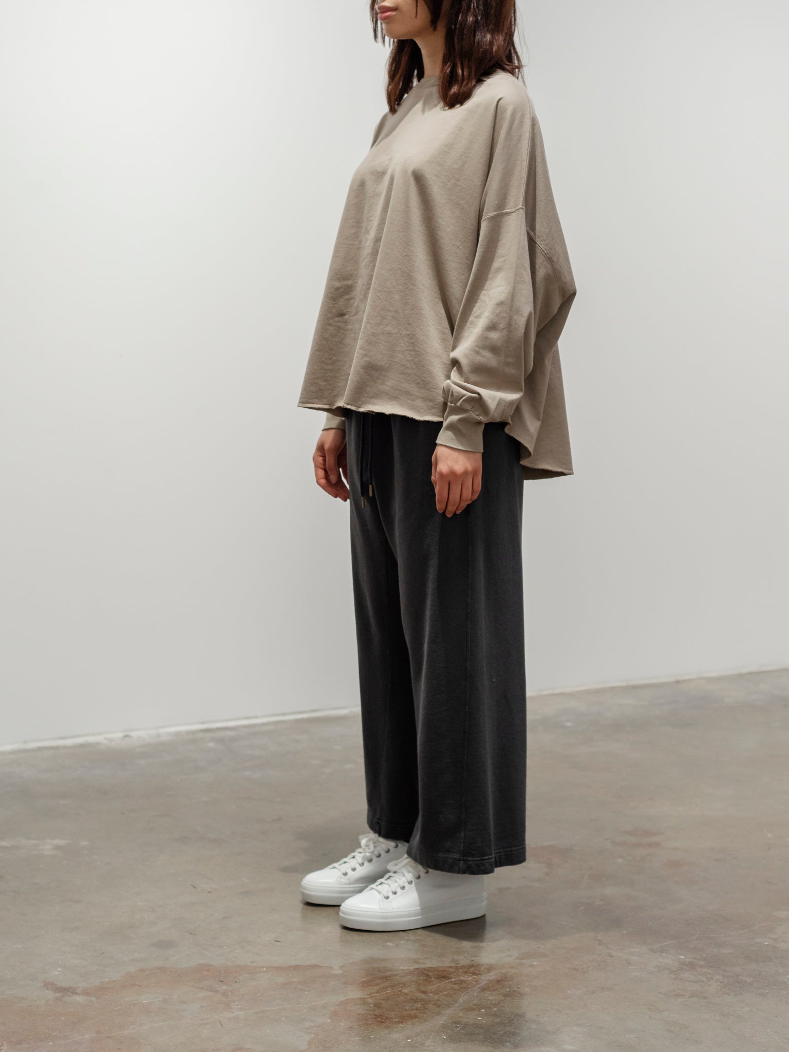 Namu Shop - ICHI Rounded Hem Pullover Tee - Beige