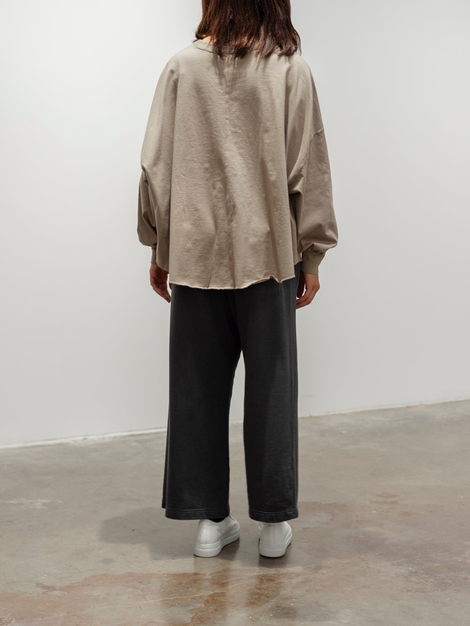 Namu Shop - ICHI Rounded Hem Pullover Tee - Beige