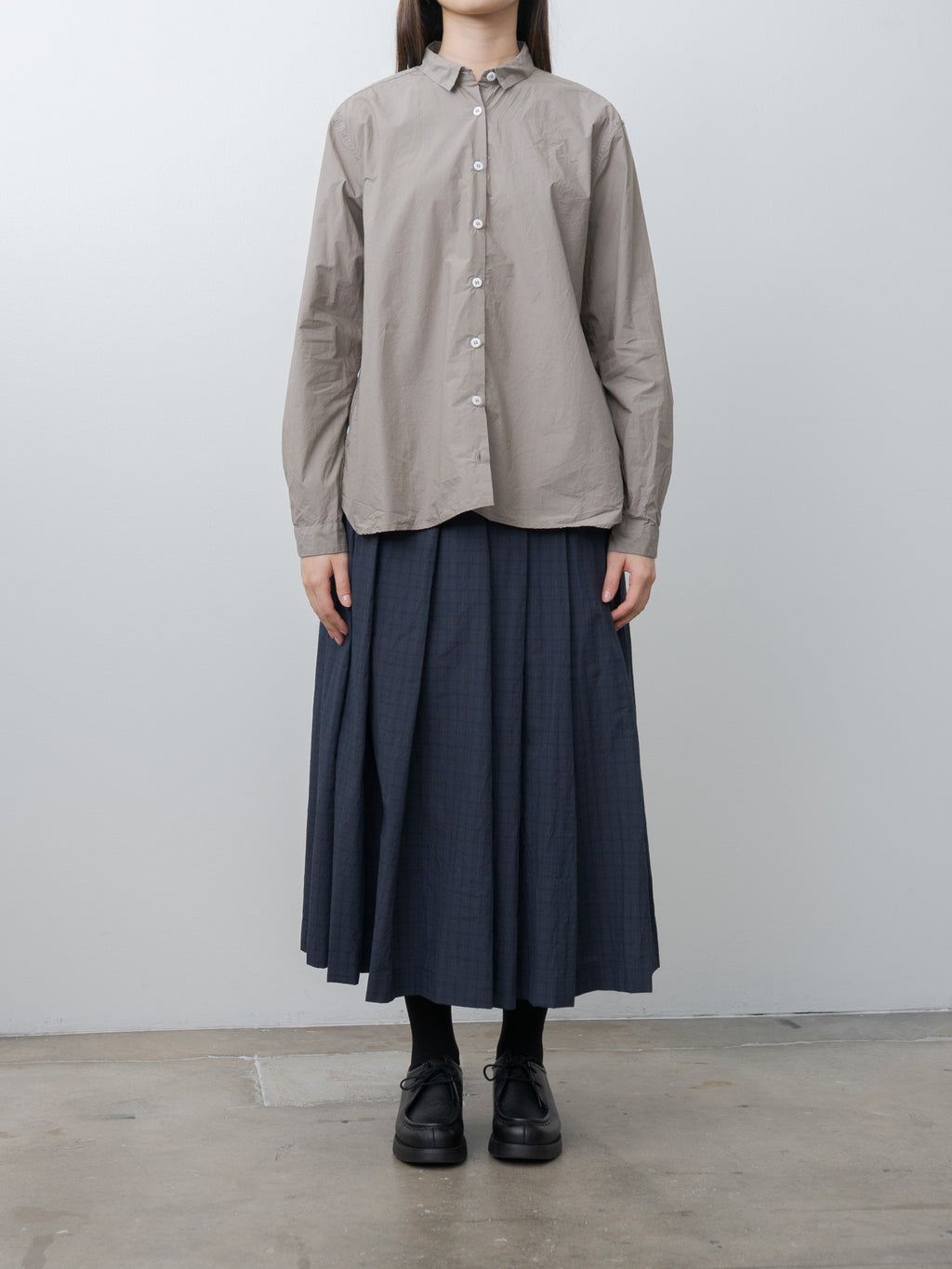 Namu Shop - Bergfabel Loose Tyrol Shirt - Taupe