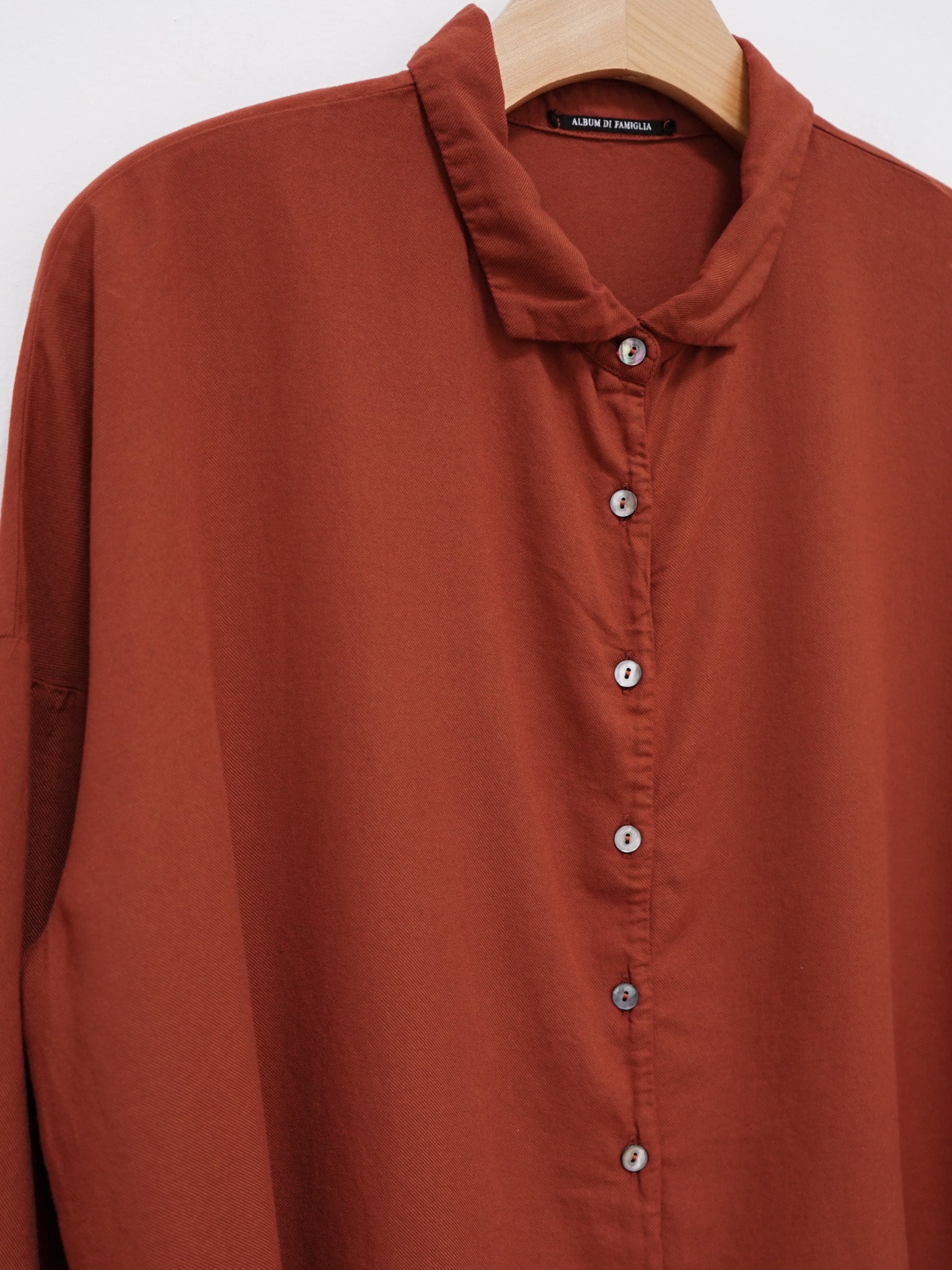 Namu Shop - Album di Famiglia Short Collar Shirt TVC - Red