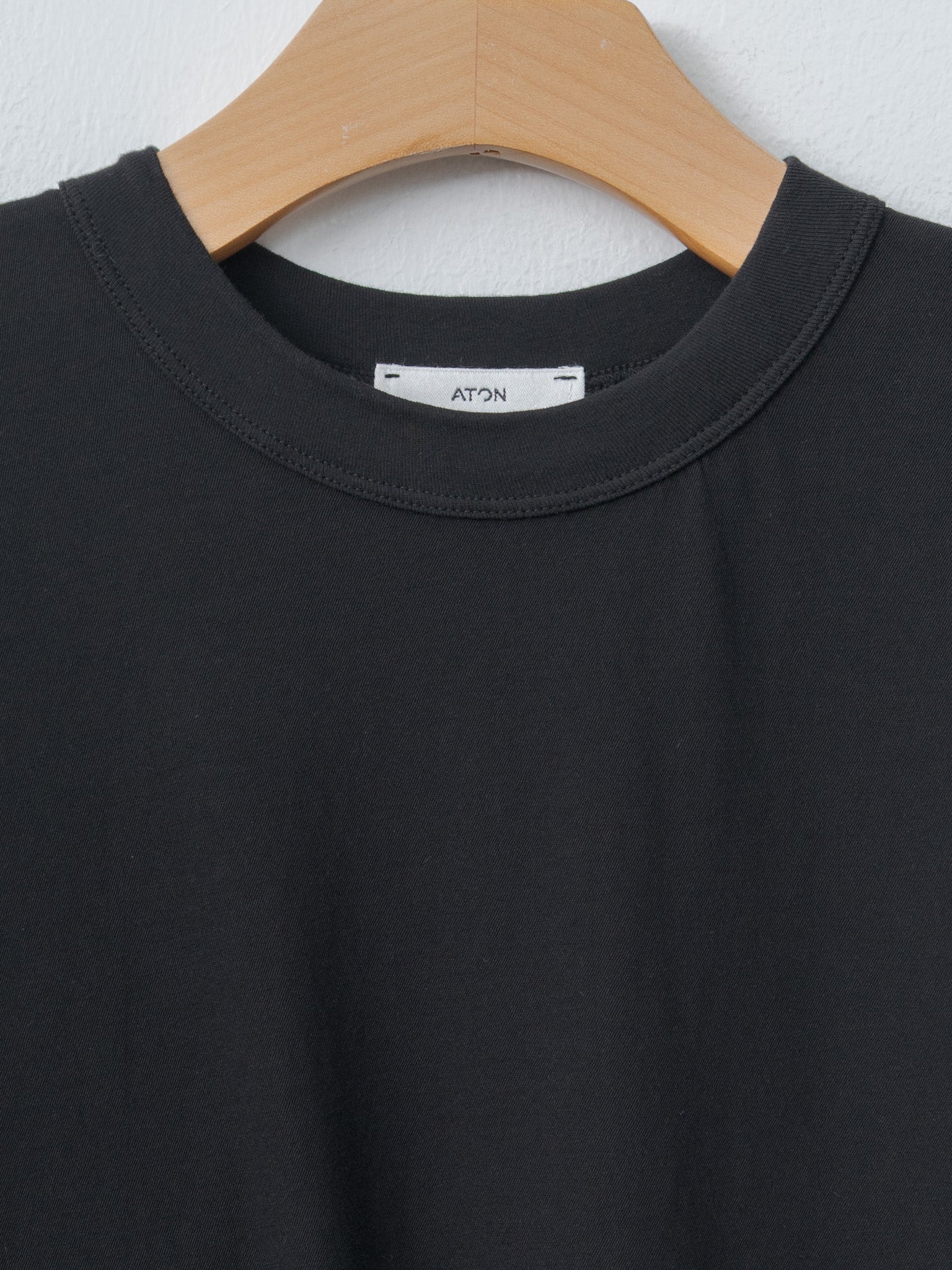 Namu Shop - Aton Fresca Single Jersey Compact T-Shirt - Black