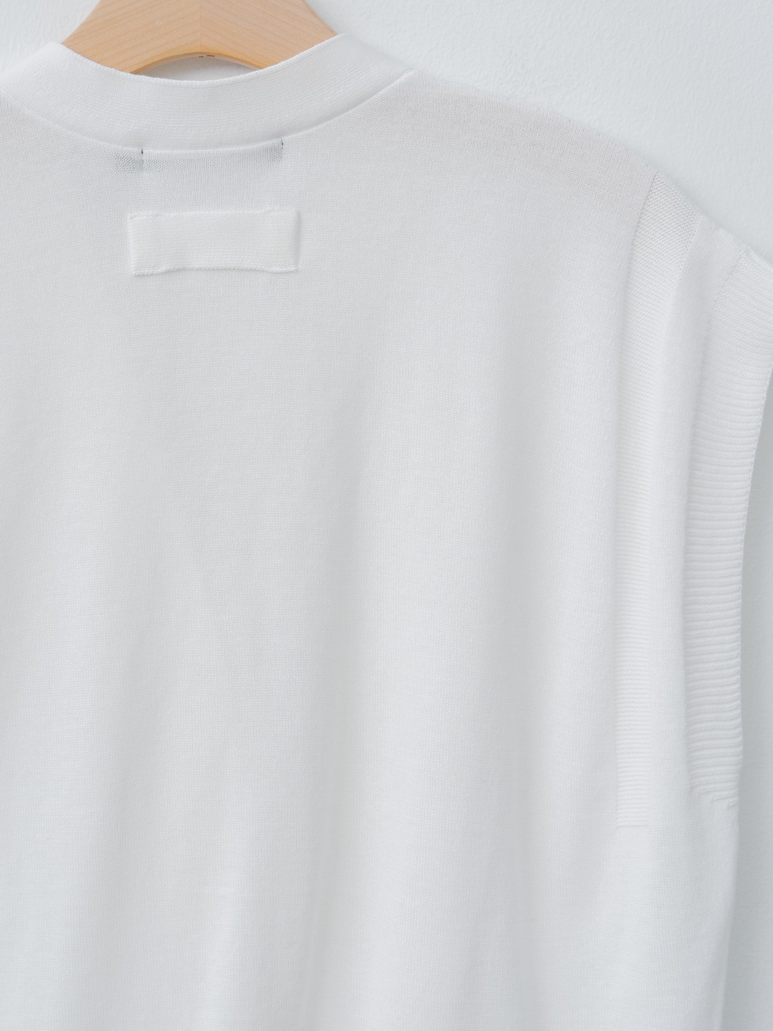 Namu Shop - Nicholson & Nicholson WIND Knit Vest - White