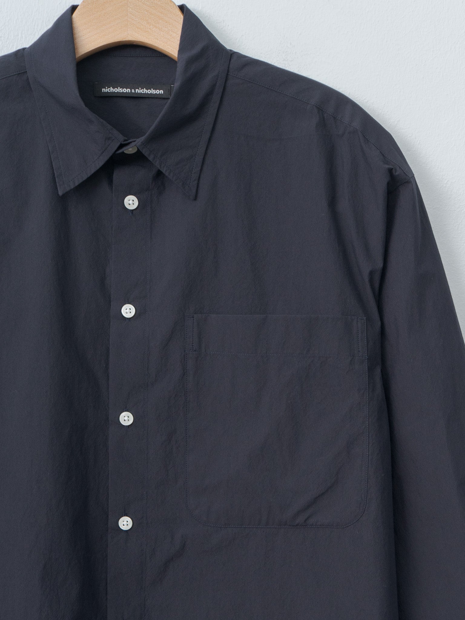 Namu Shop - Nicholson & Nicholson CLEA-W Shirt - Navy