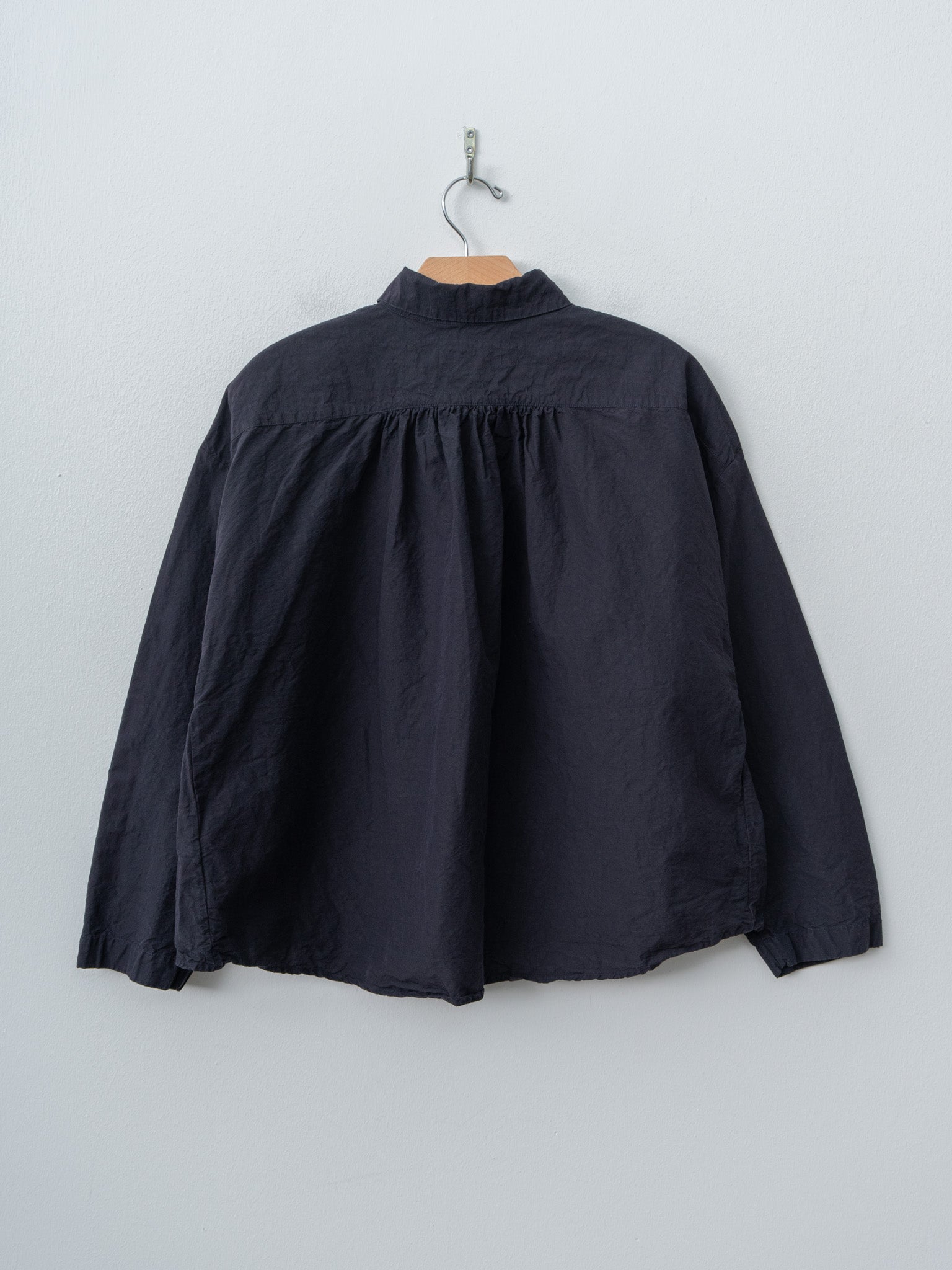 Namu Shop - Bergfabel Short Overshirt - Black