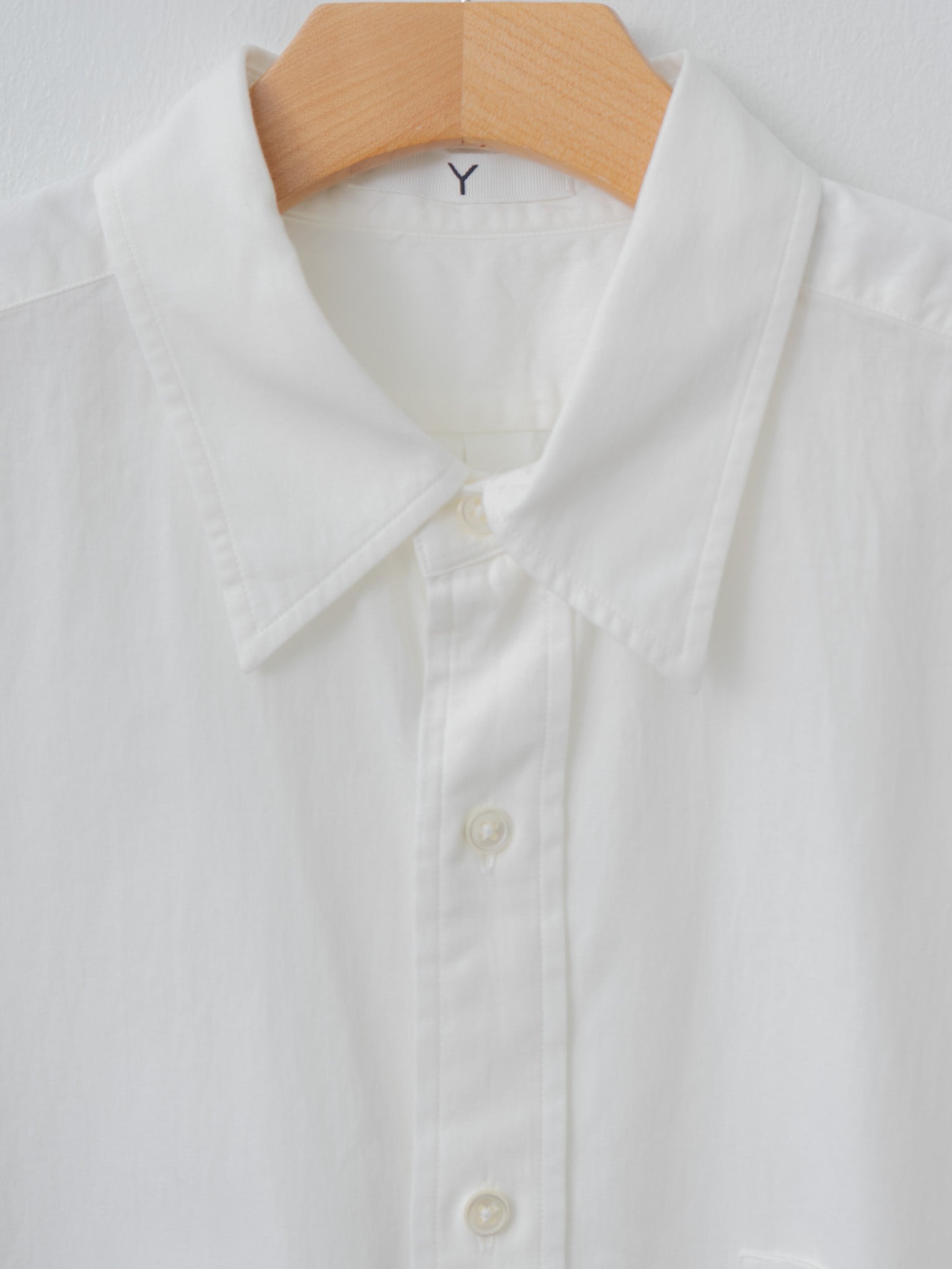 Namu Shop - Y Organic Cotton Washer Satin Short Sleeve SH - White