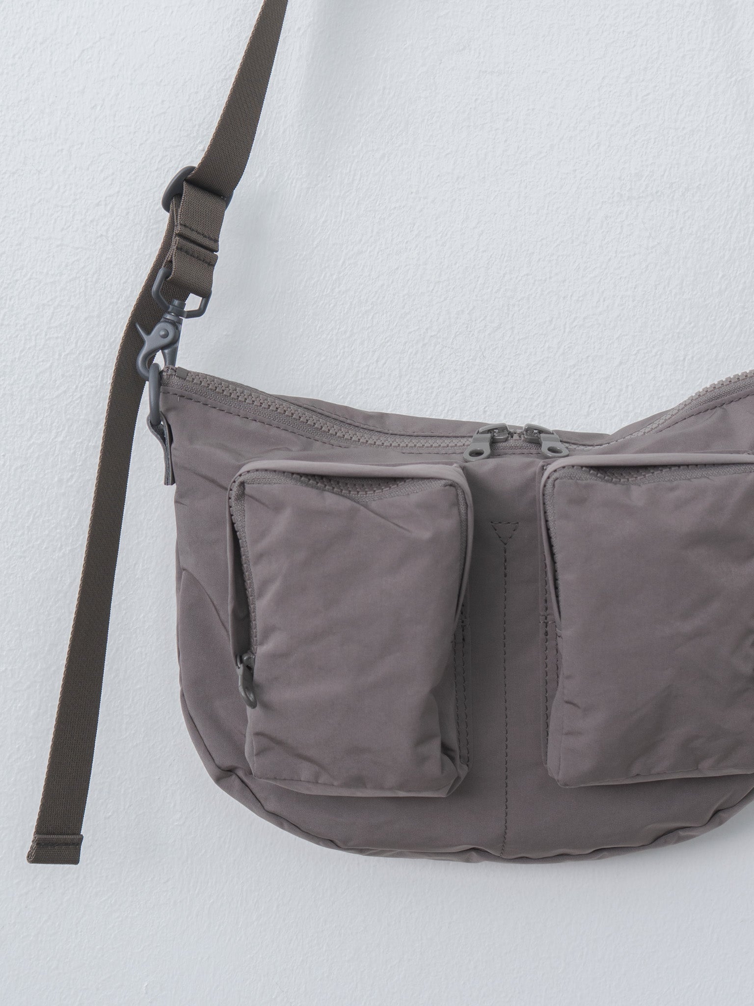 Split Yarn Bodybag S - Gray