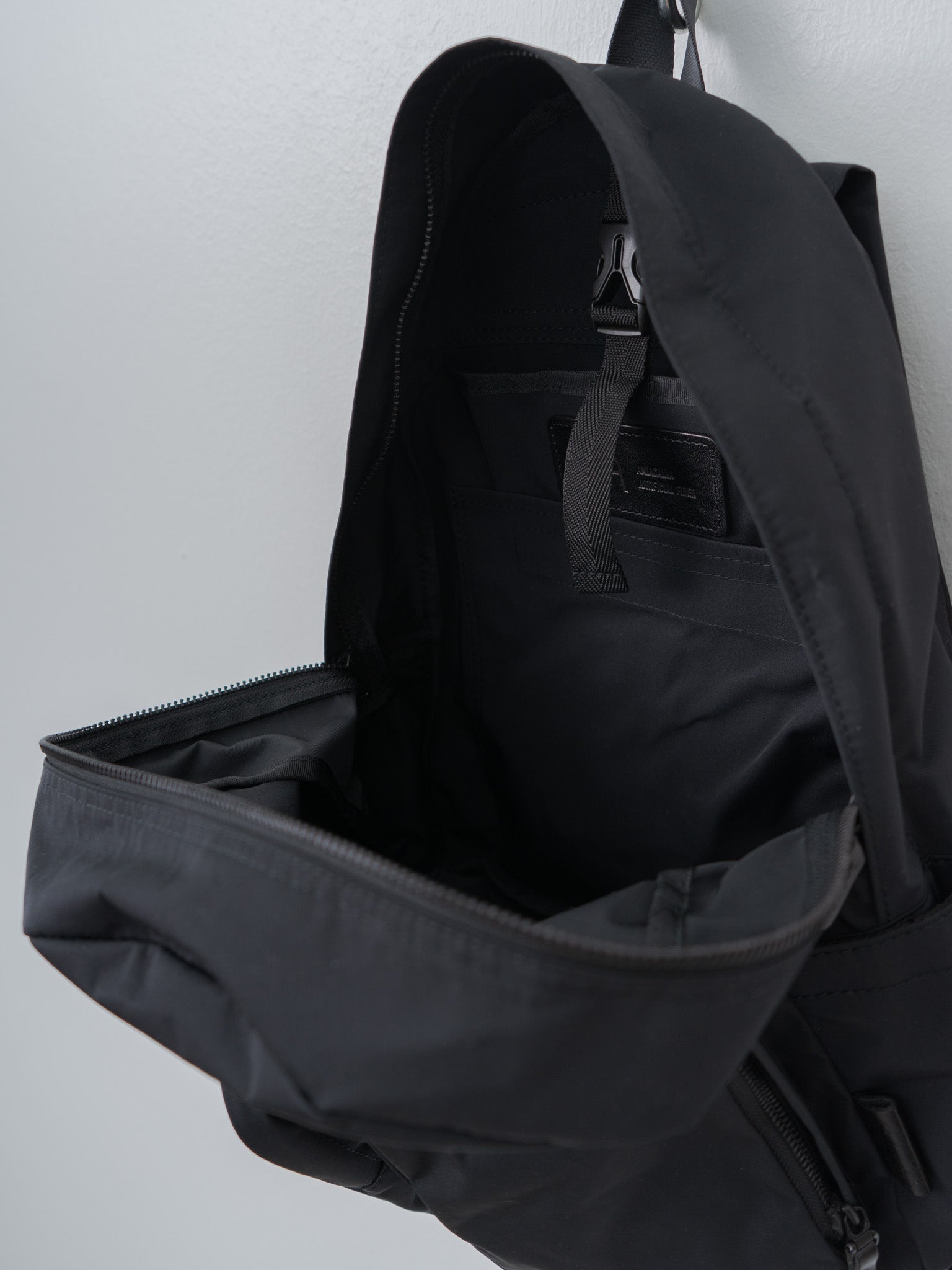 Namu Shop - Amiacalva Gabardine Backpack S - Black
