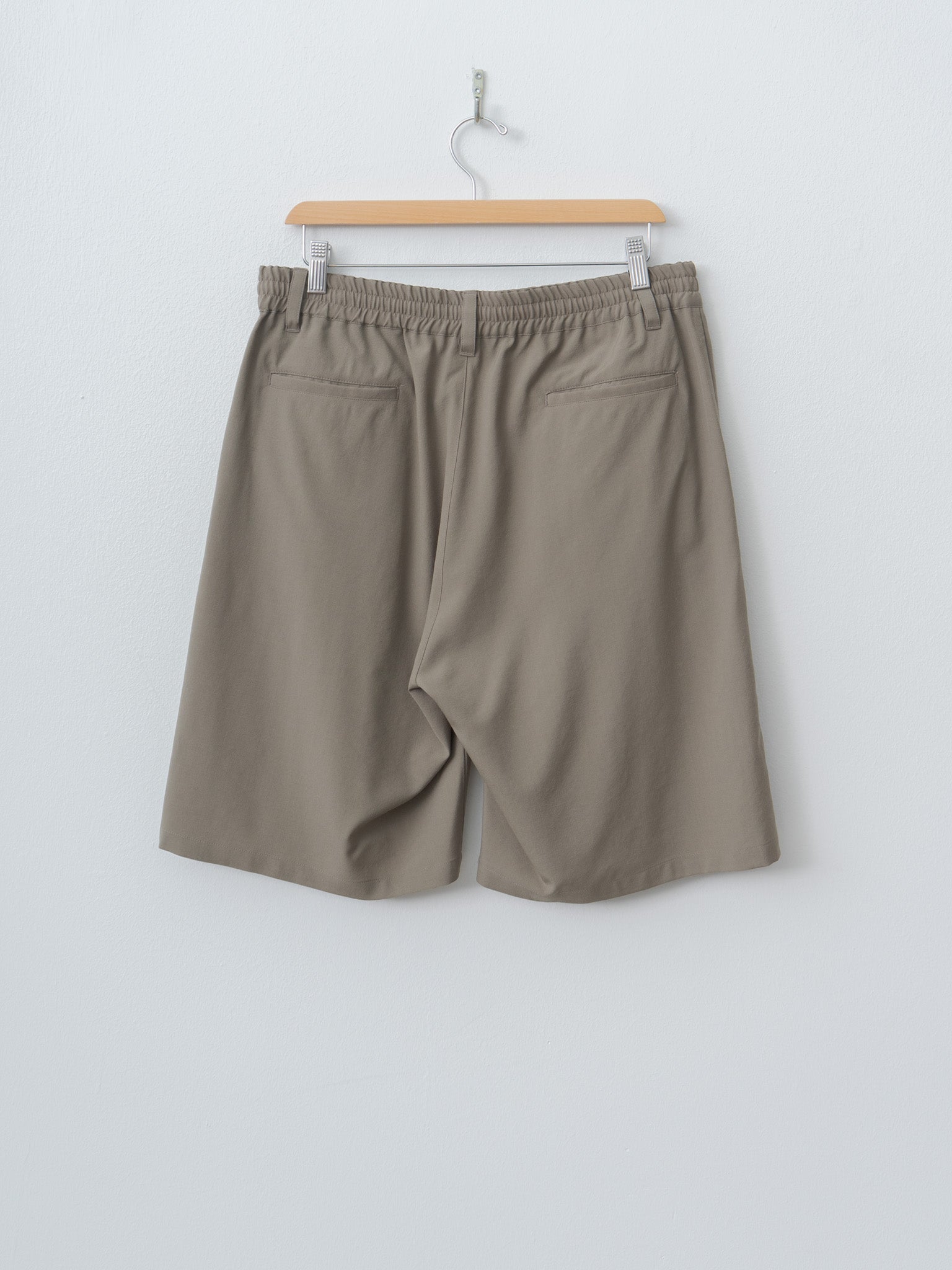 Namu Shop - Yoke Wool Washer Tropical 2Pleated Easy Shorts - Sand Beige