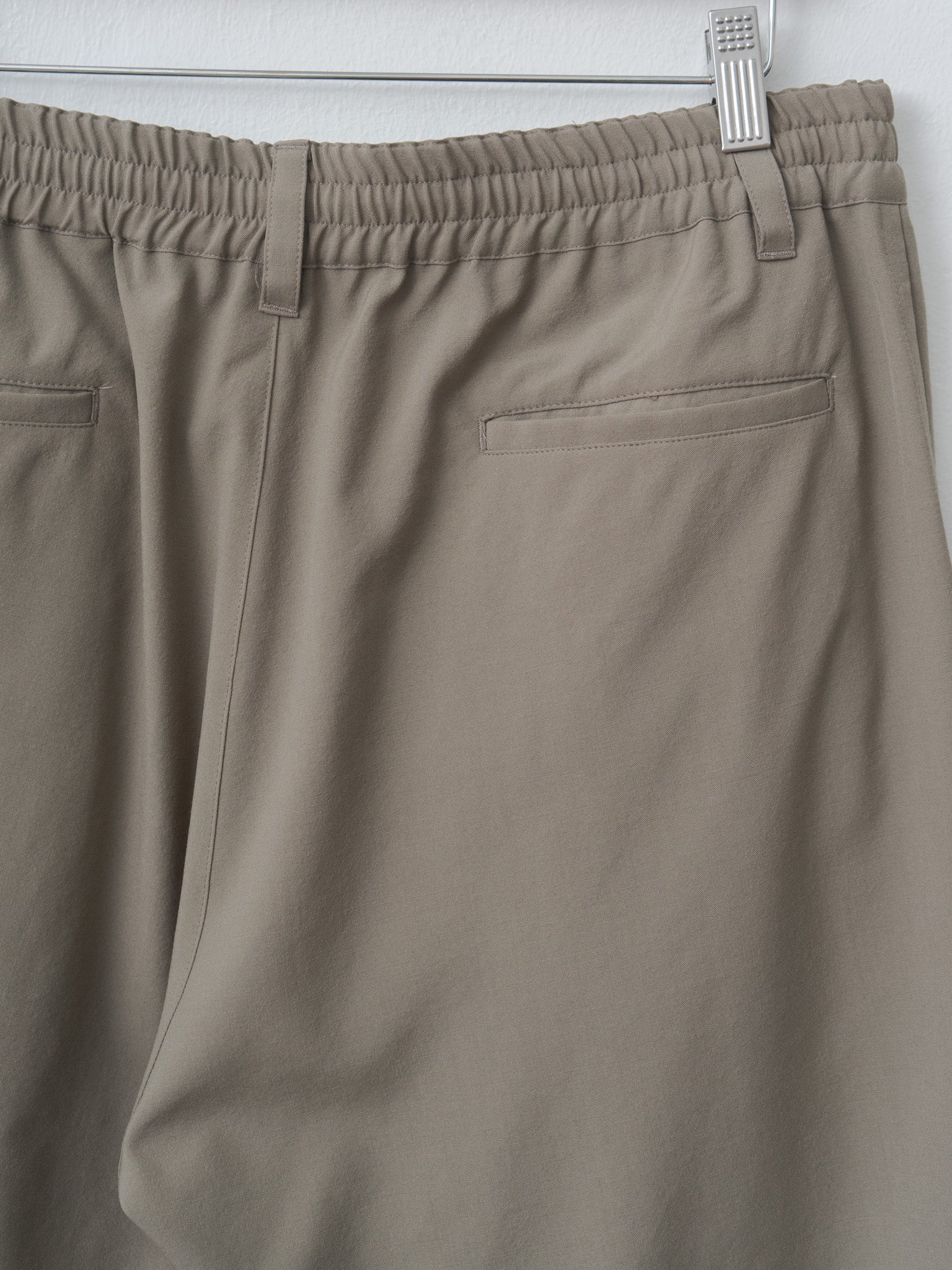 Namu Shop - Yoke Wool Washer Tropical 2Pleated Easy Shorts - Sand Beige