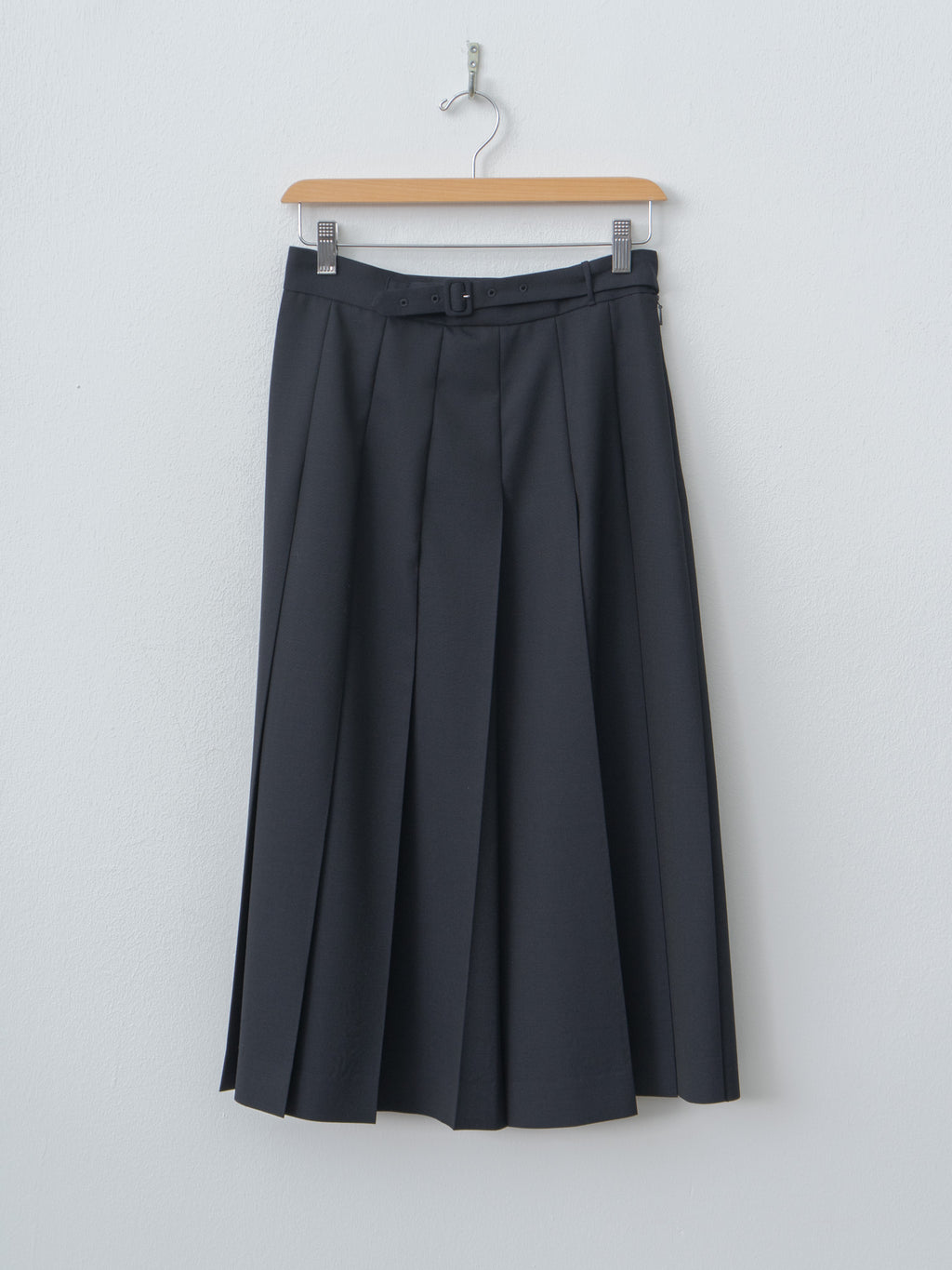 Namu Shop - Auralee Wool Kid Mohair Hopsack Pleated Skirt - Dark Navy