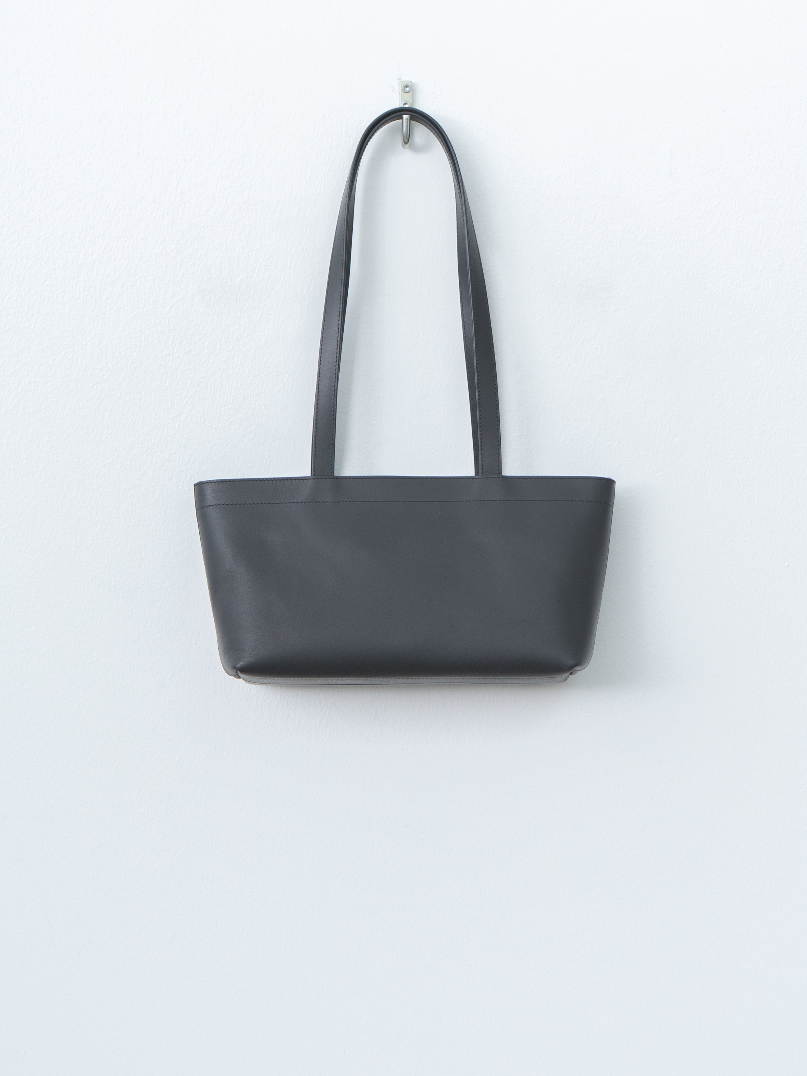 Namu Shop - Aeta GE09 Long Handle Zipper Tote S - Black