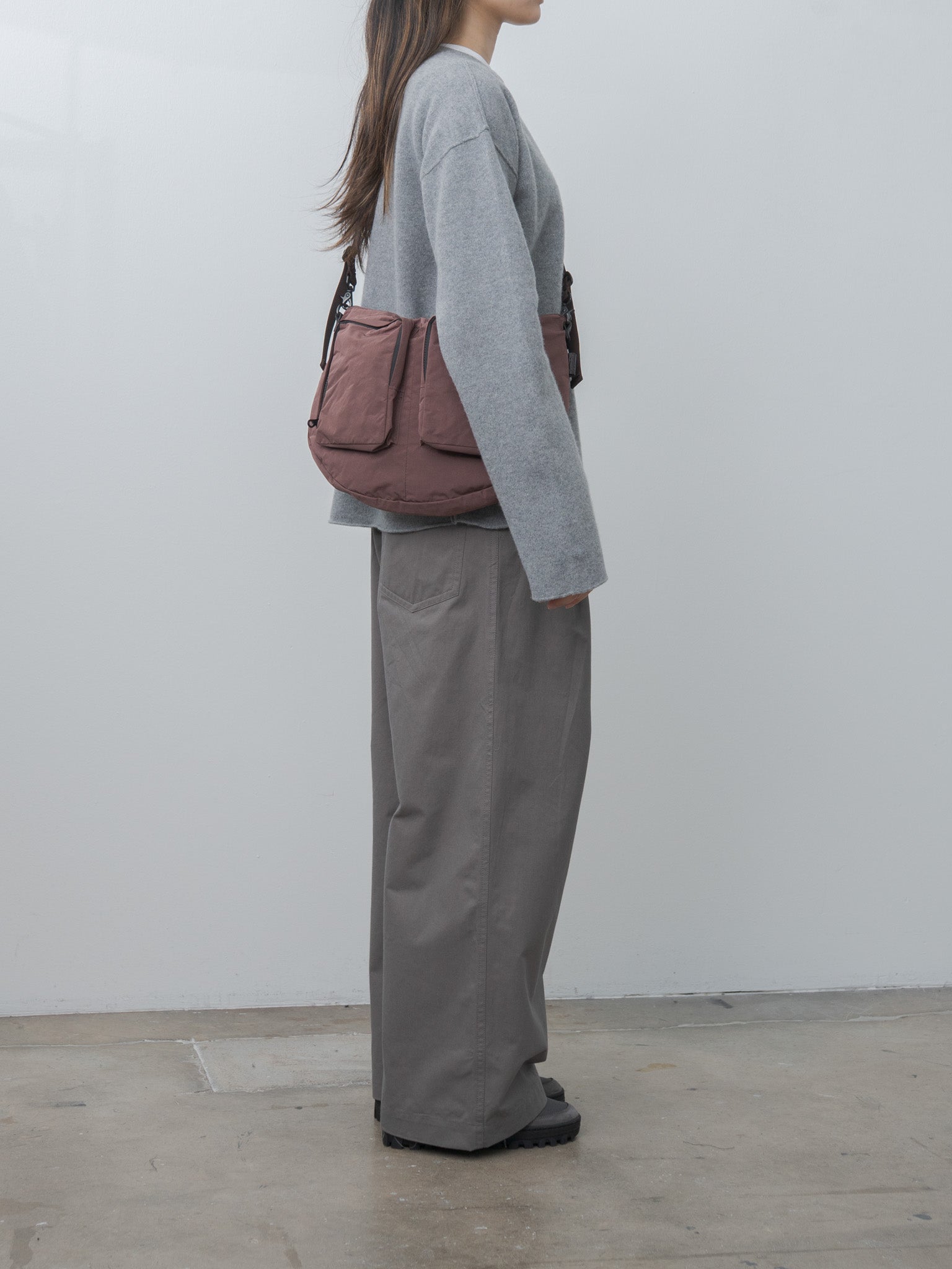 Split Yarn Bodybag M - Bordeaux Brown