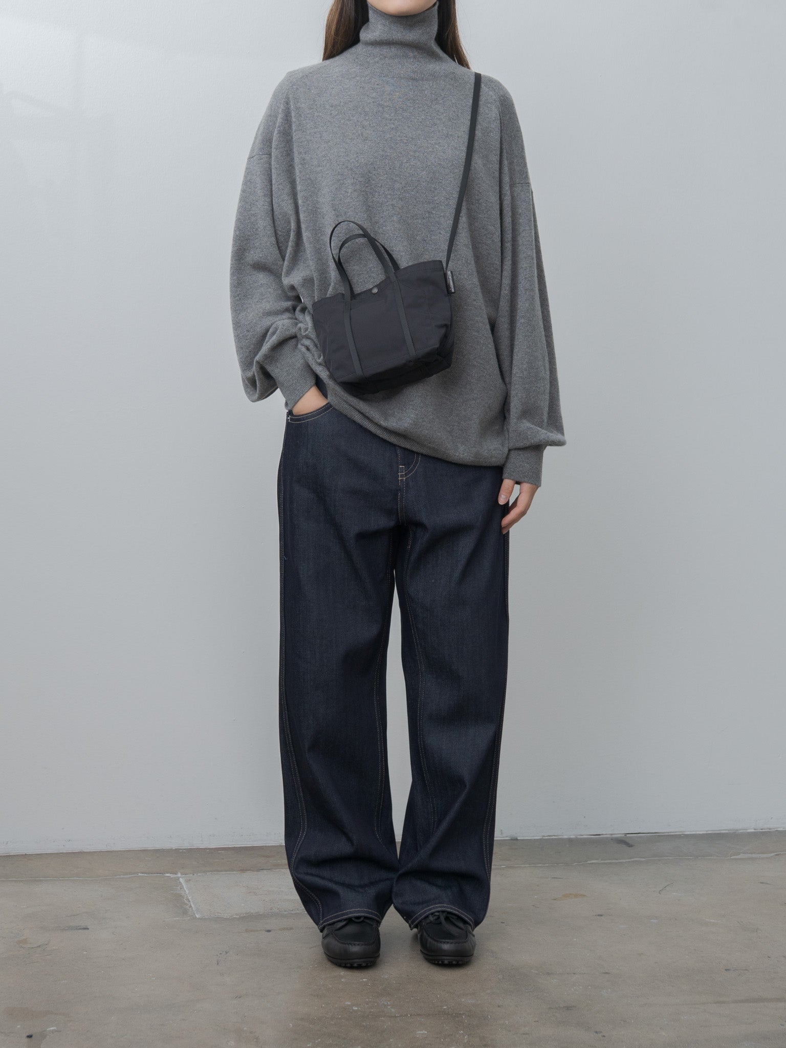 Gabardine 2-Way Shoulder Portable S - Black