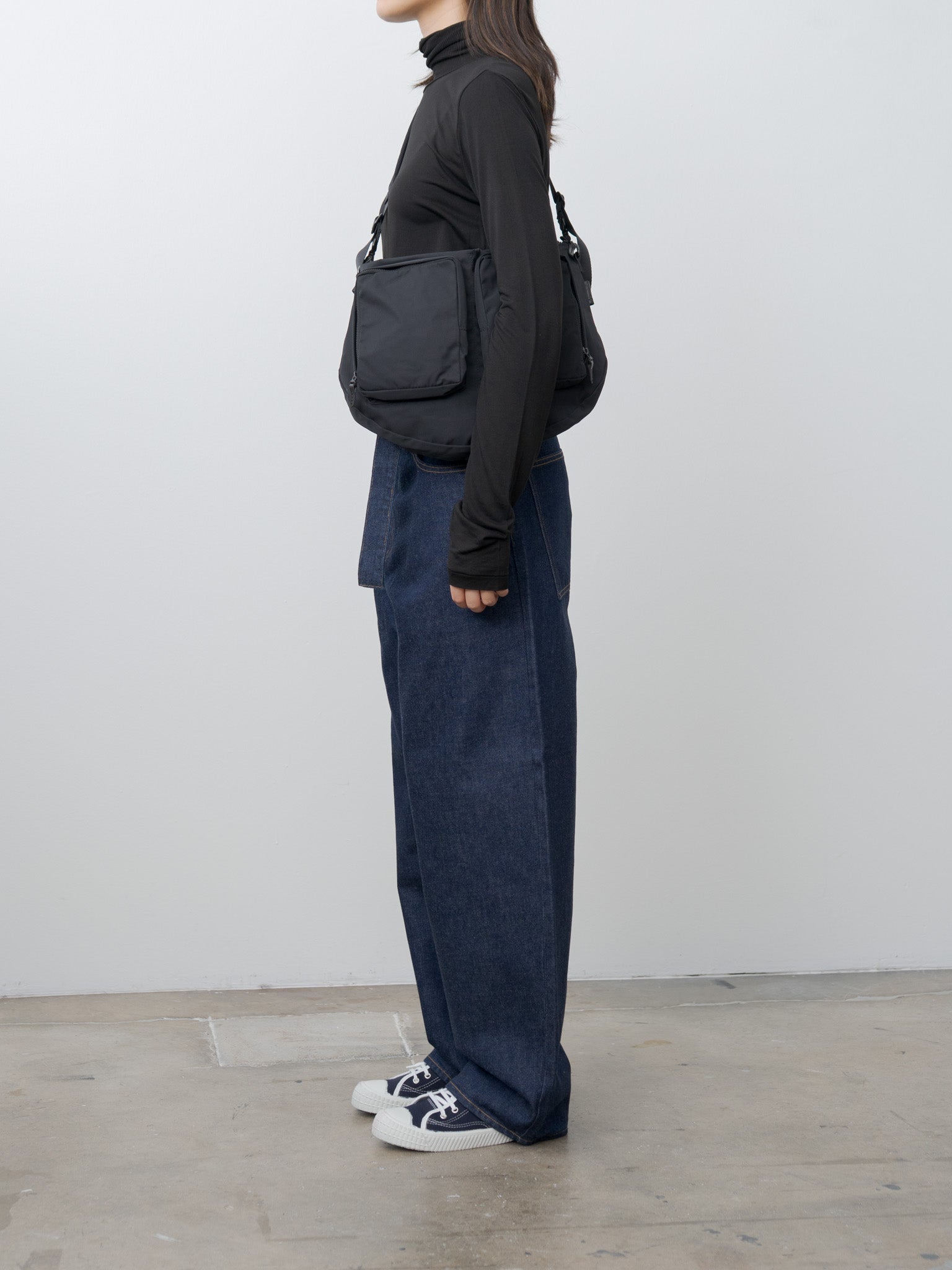 Gabardine Bodybag M - Black