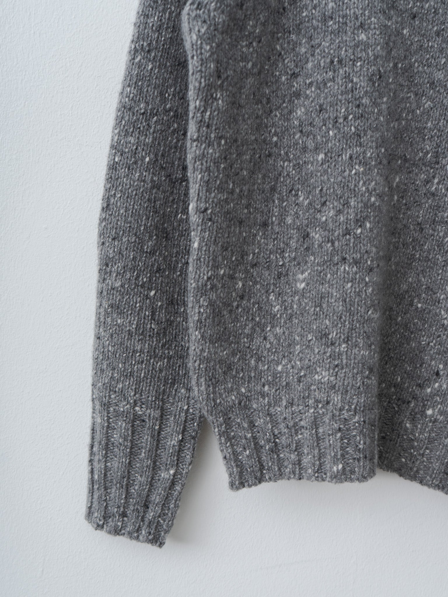 Namu Shop - Auralee Low-Gauge Homespun Tweed Knit Zip Turtle