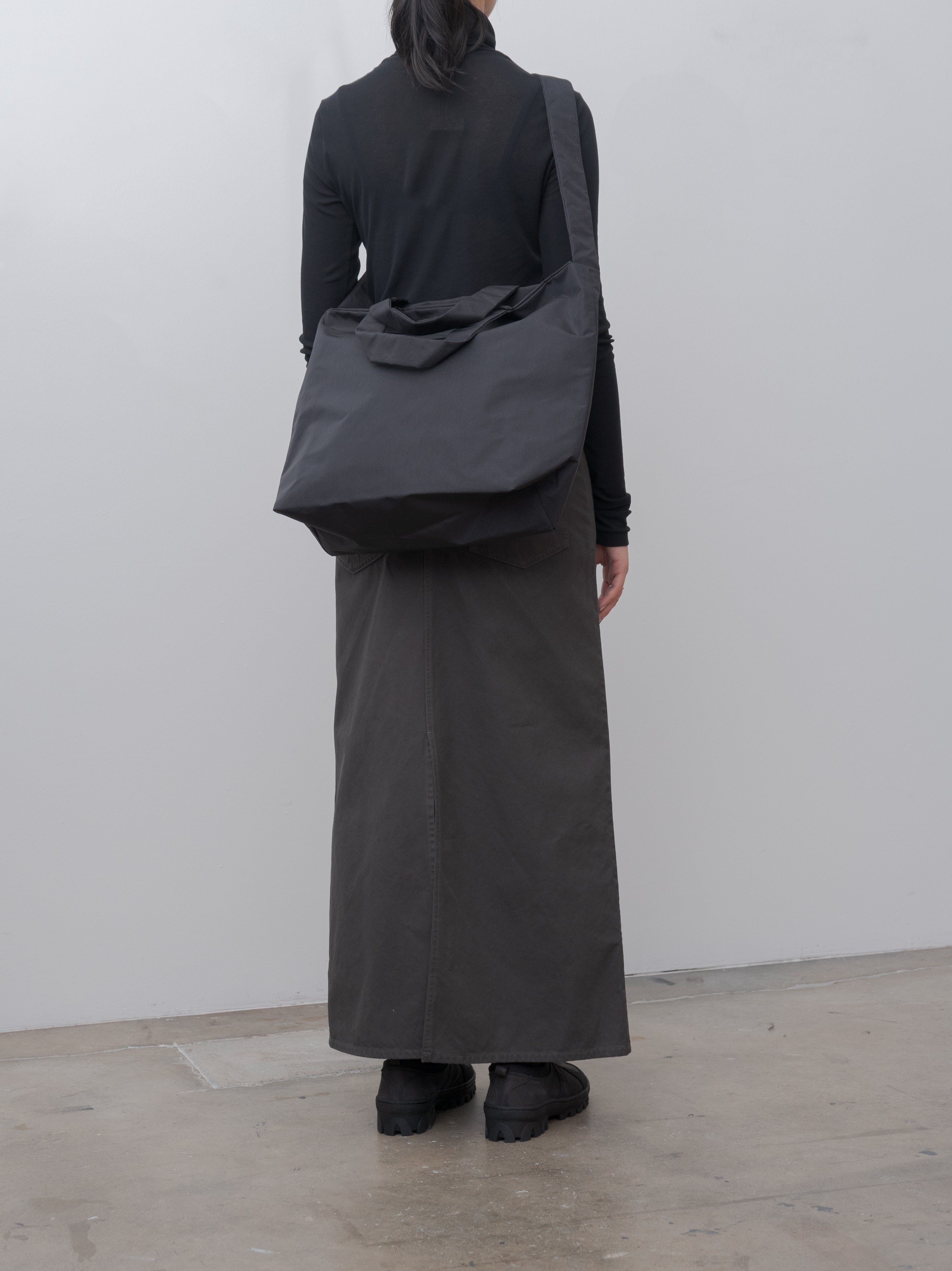 Namu Shop - Aeta Shoulder Tote M - Black