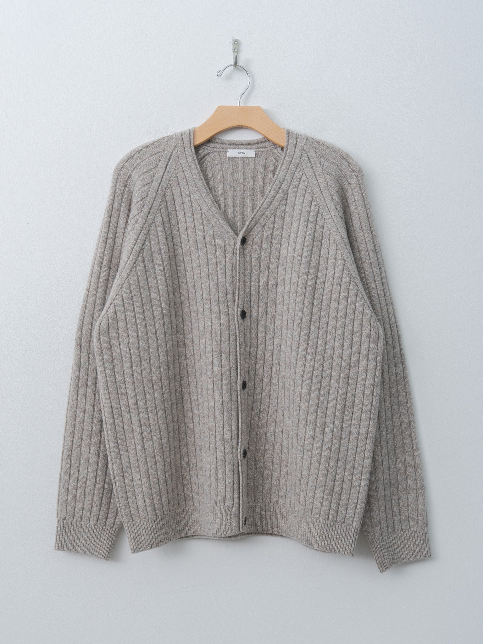 Namu Shop - Aton Lambswool V-Neck Cardigan