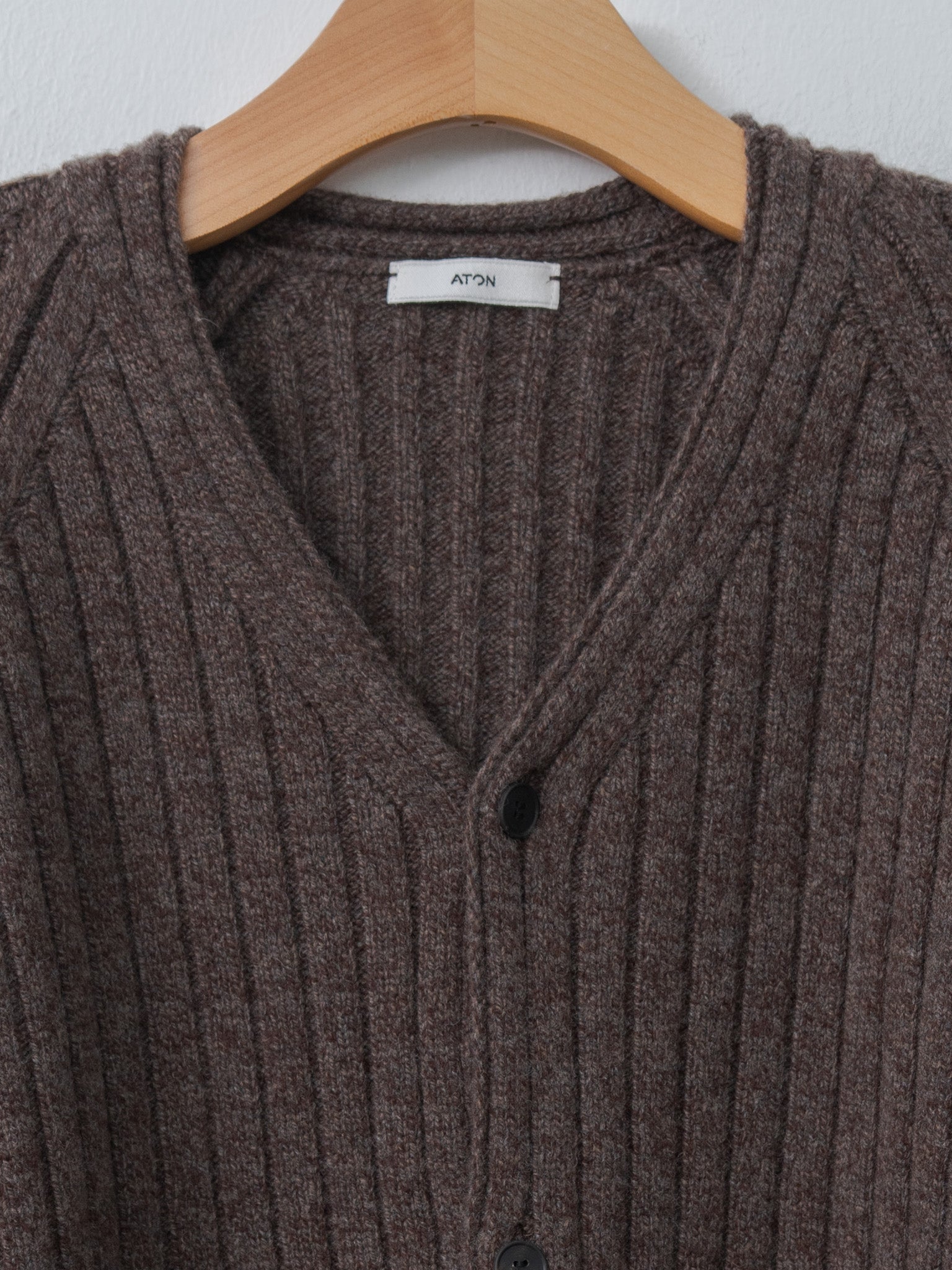 Namu Shop - Aton Lambswool V-Neck Cardigan