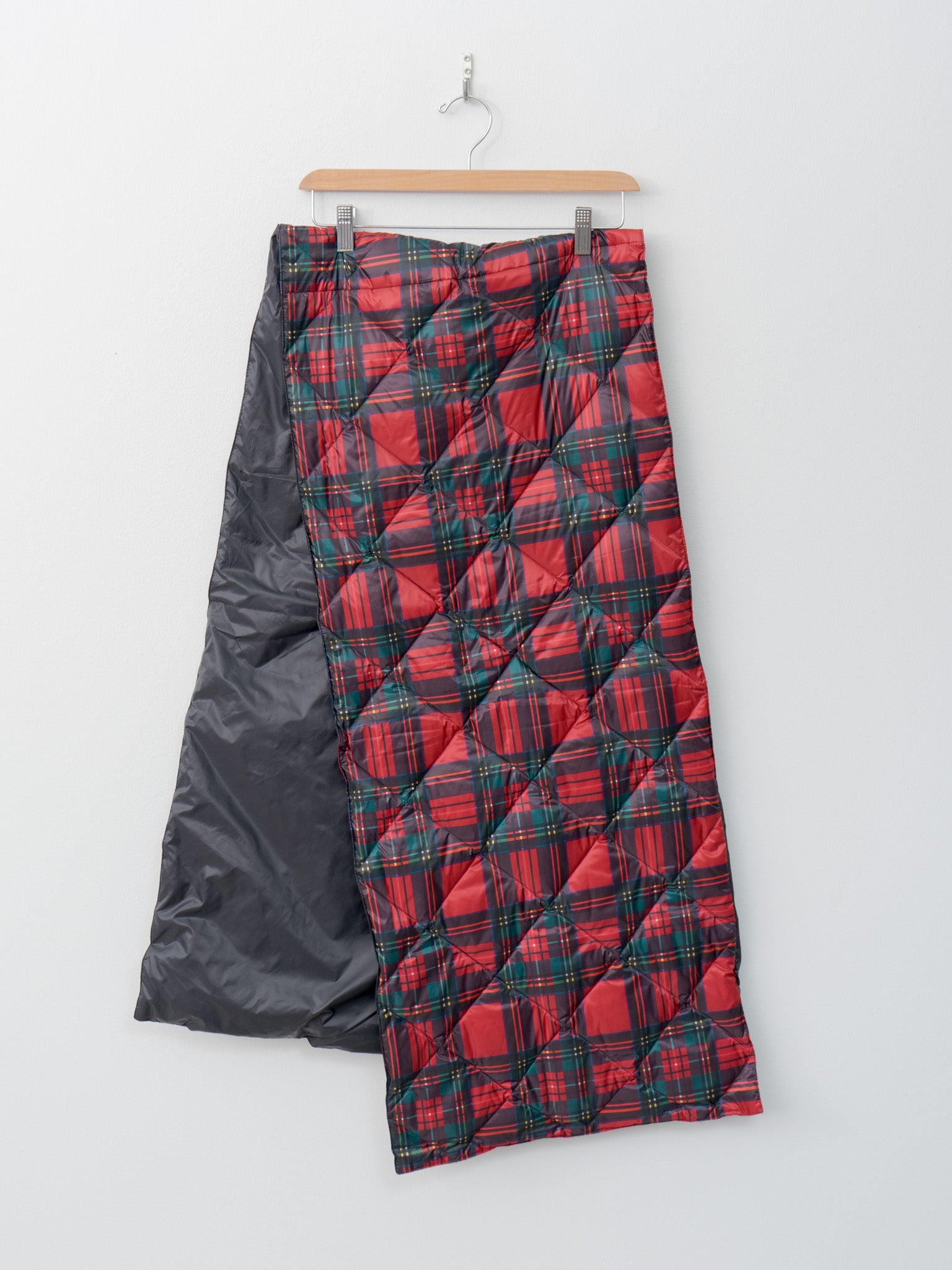 Namu Shop - Ichi Antiquites Ichi Antiquites x Taion Down Shawl - Red Tartan