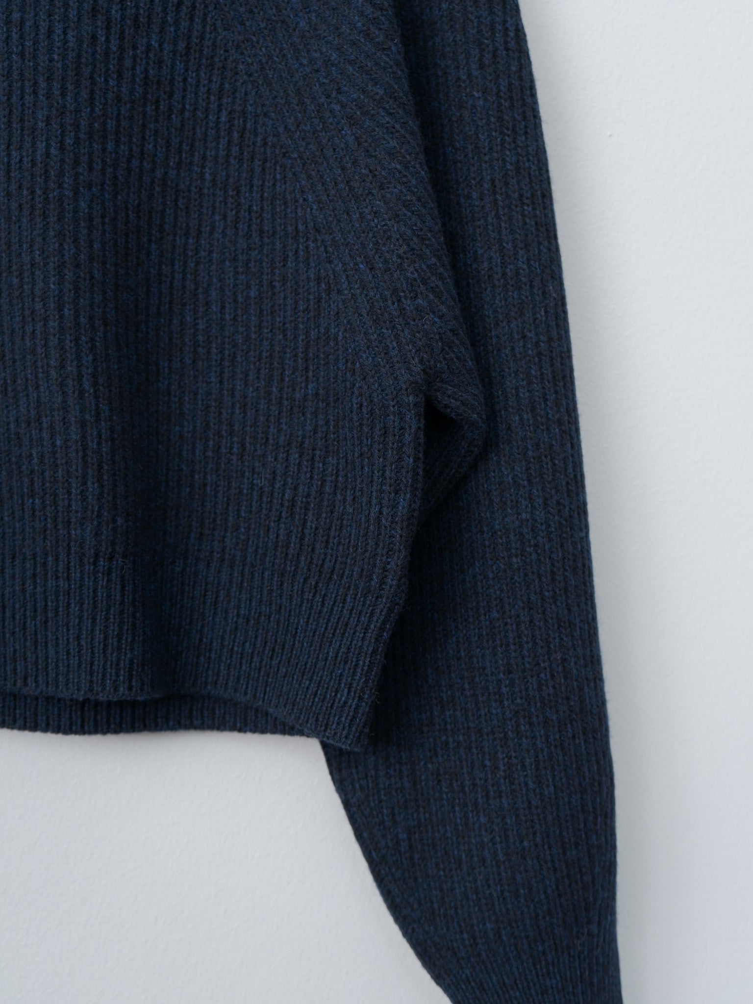 Namu Shop - Unfil Woolen Cotton & Fine Lambswool Ribbed P/O - Black Navy