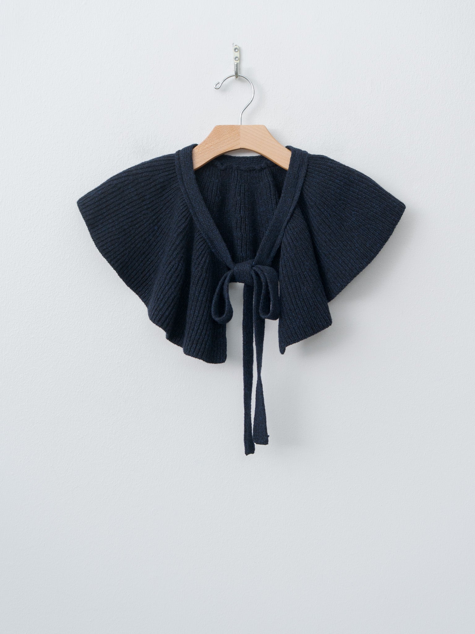 Namu Shop - Unfil Woolen Cotton & Fine Lambswool Ribbed Knit Frill Collar - Black Navy