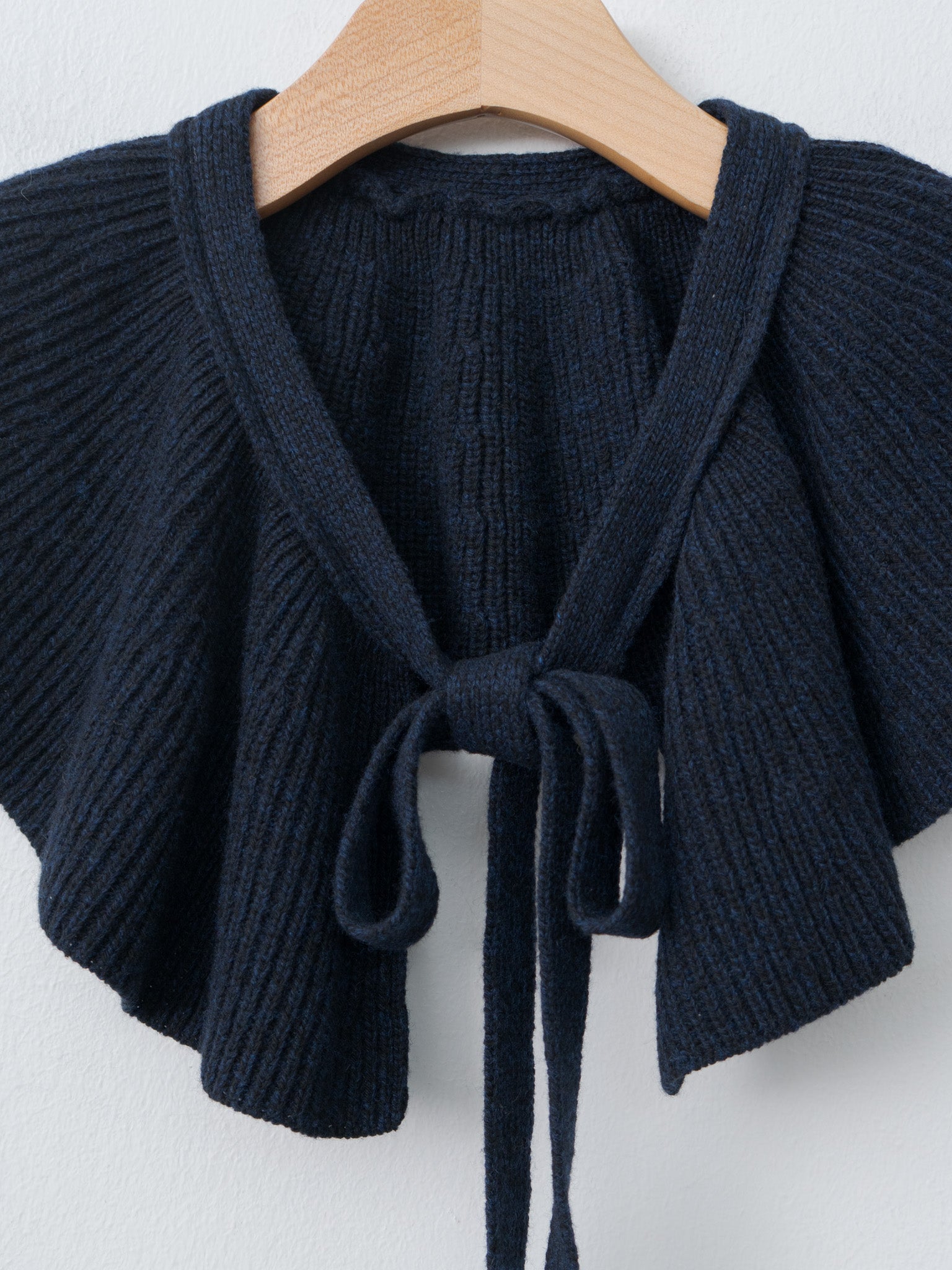 Namu Shop - Unfil Woolen Cotton & Fine Lambswool Ribbed Knit Frill Collar - Black Navy