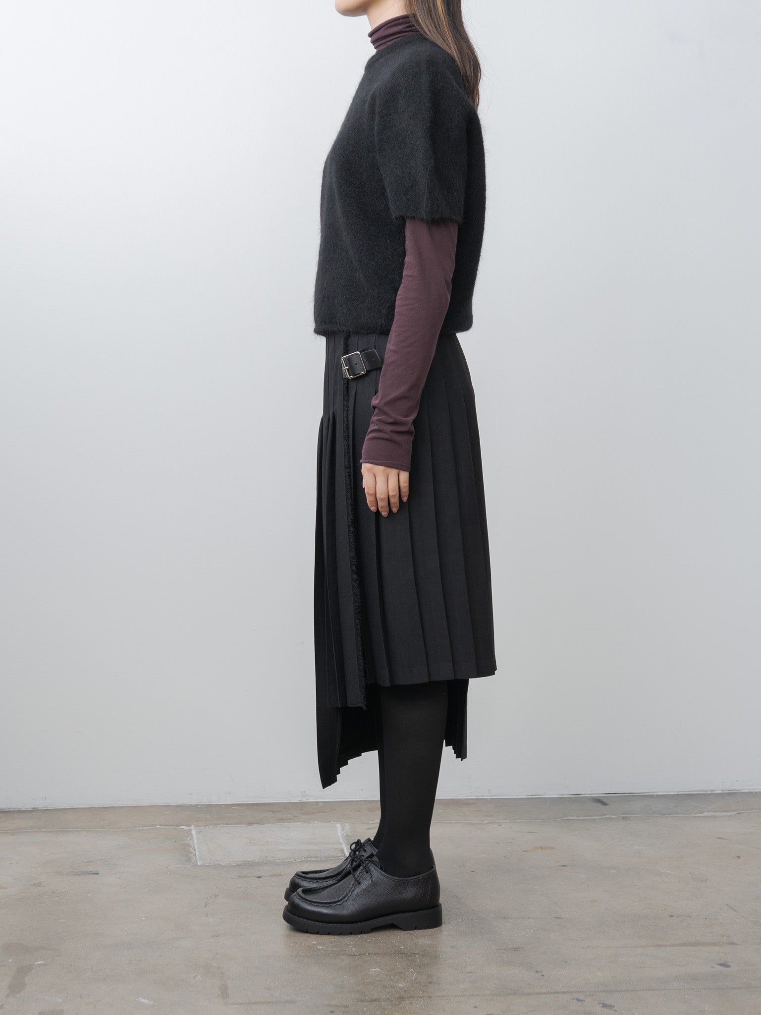 Namu Shop - Unfil O'NEIL OF DUBLIN × UNFIL Worsted Wool Asymmetrical Kilt Skirt - Black