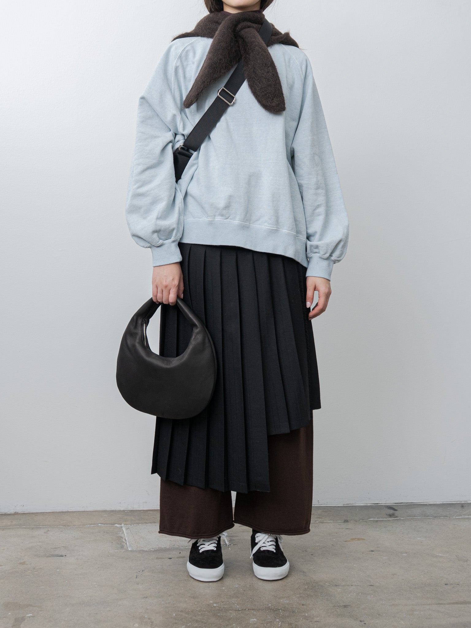 Namu Shop - Aeta Round One Shoulder M - Black