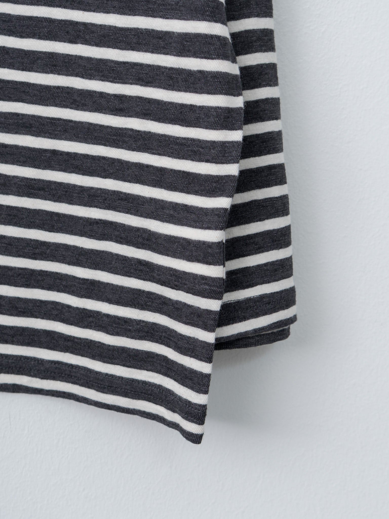 Namu Shop - Ichi Antiquites Stripe Pullover Tee - Charcoal/White