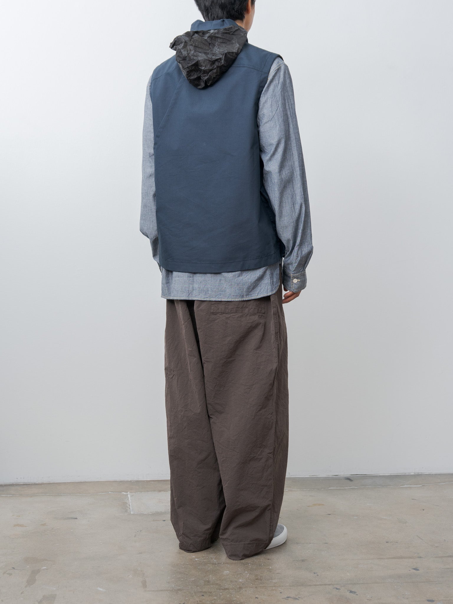 Namu Shop - ts(s) Cotton Poly Hollow Yarn Light Gabardine Messenger Vest - Navy