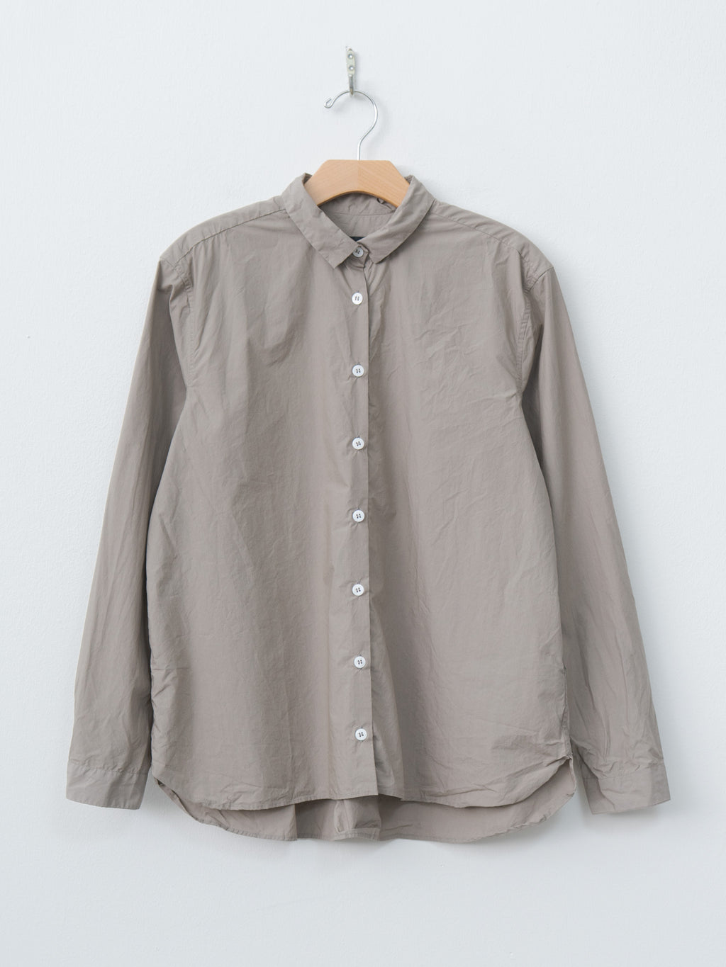 Namu Shop - Bergfabel Loose Tyrol Shirt - Taupe
