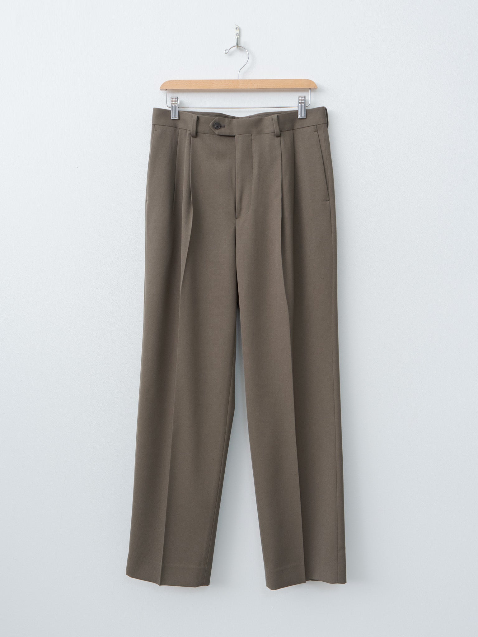 Namu Shop - Auralee Light Wool Max Gabardine Two-Tuck Slacks - Dark Olive Brown