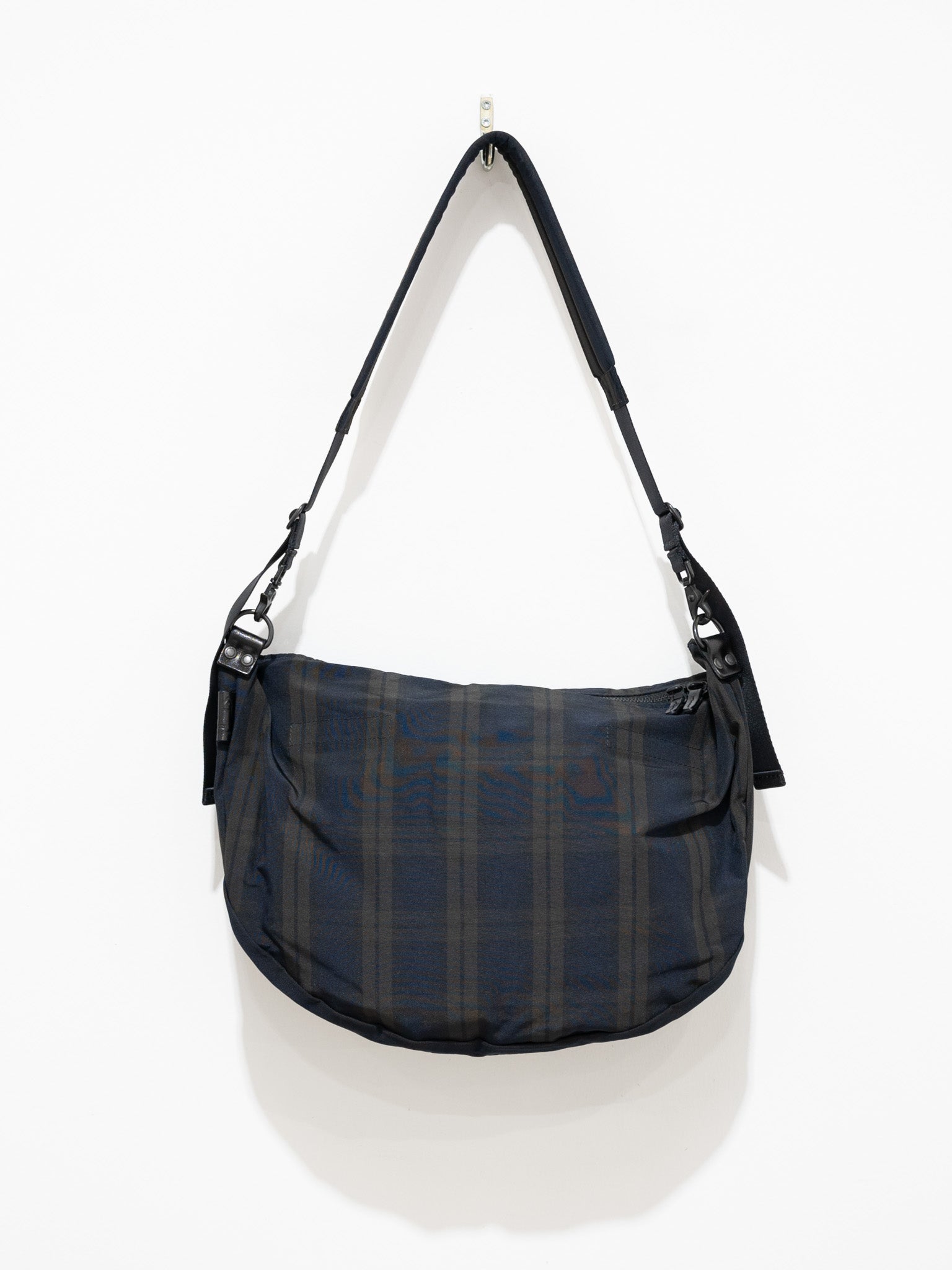 Namu Shop - Amiacalva Polyester Memory Bodybag - Plaid