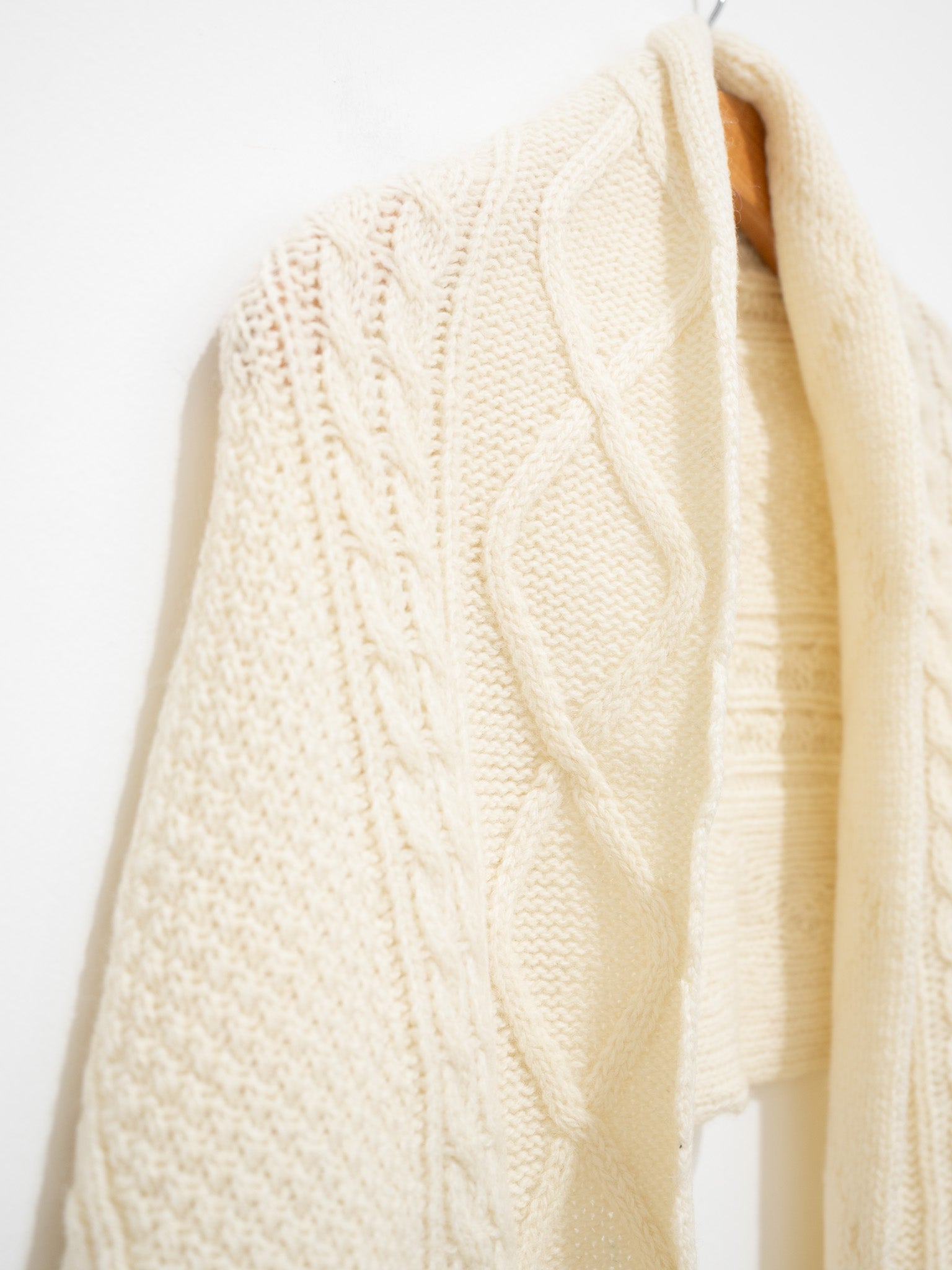 Namu Shop - ICHI Wool Cable Stole - White