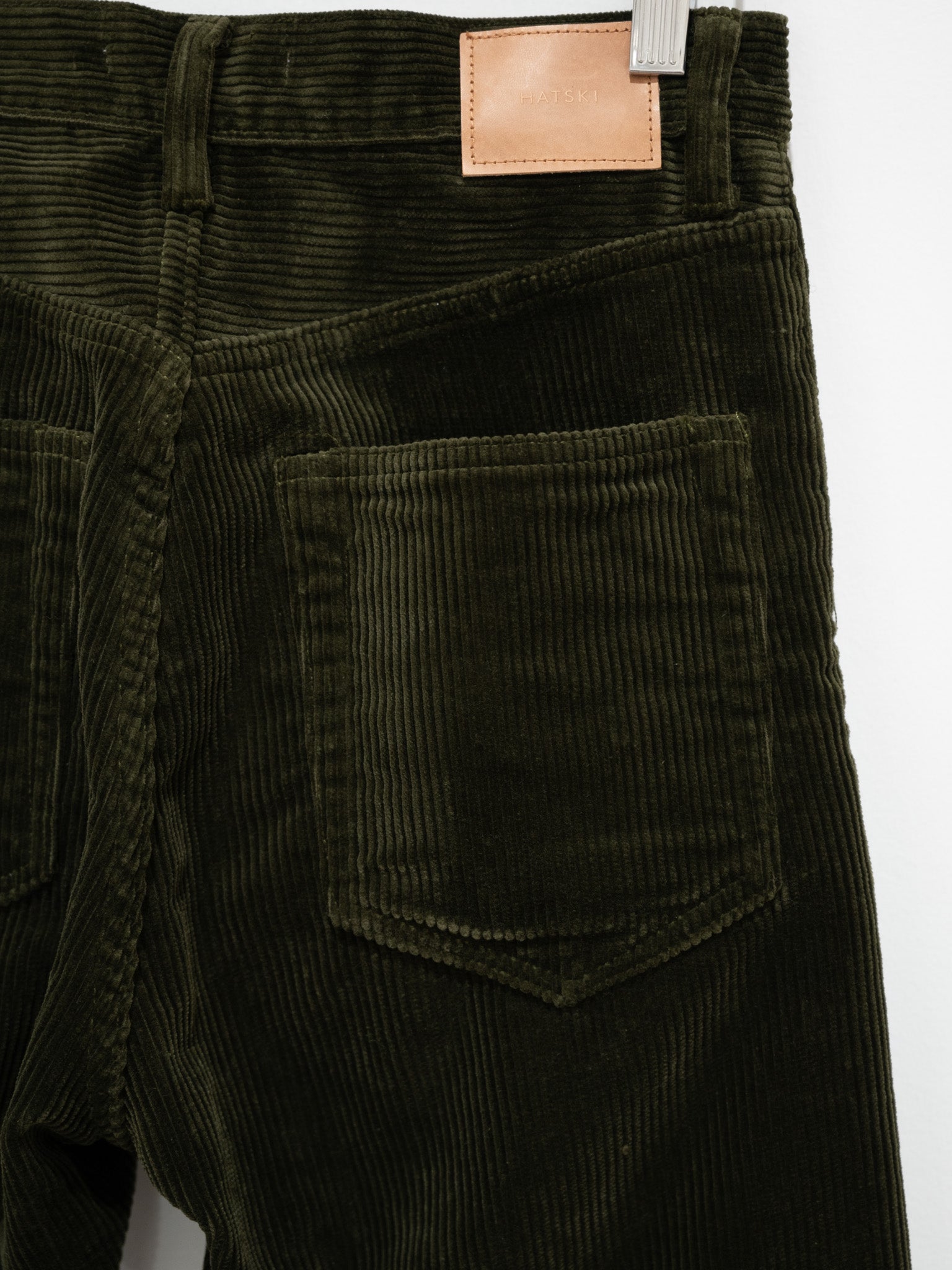 Namu Shop - Hatski Regular Tapered Corduroy - Olive
