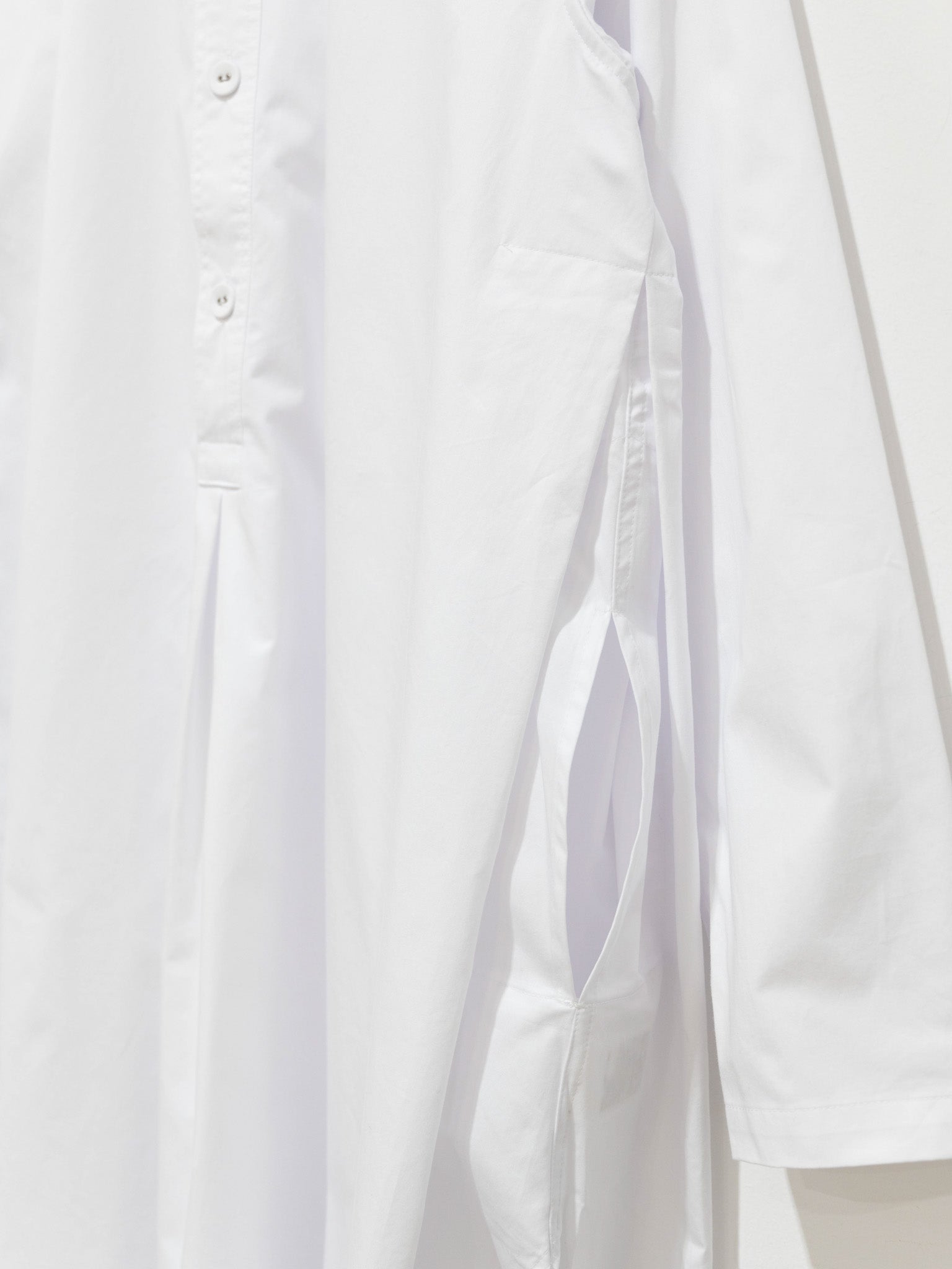 Namu Shop - Veritecoeur Side Pleats Long Shirt - White