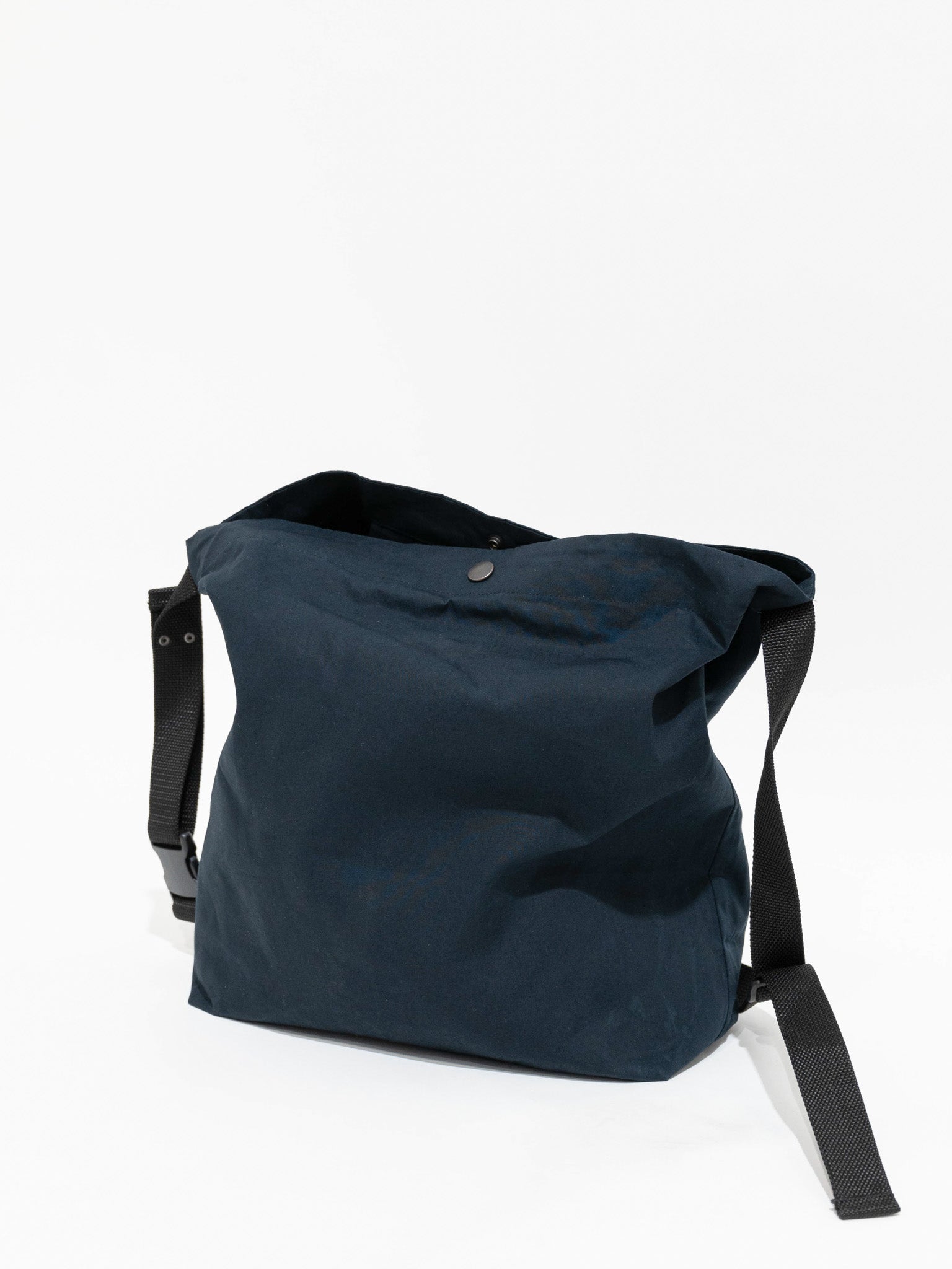 Namu Shop - Veritecoeur Crossbody Bag - Dark Navy