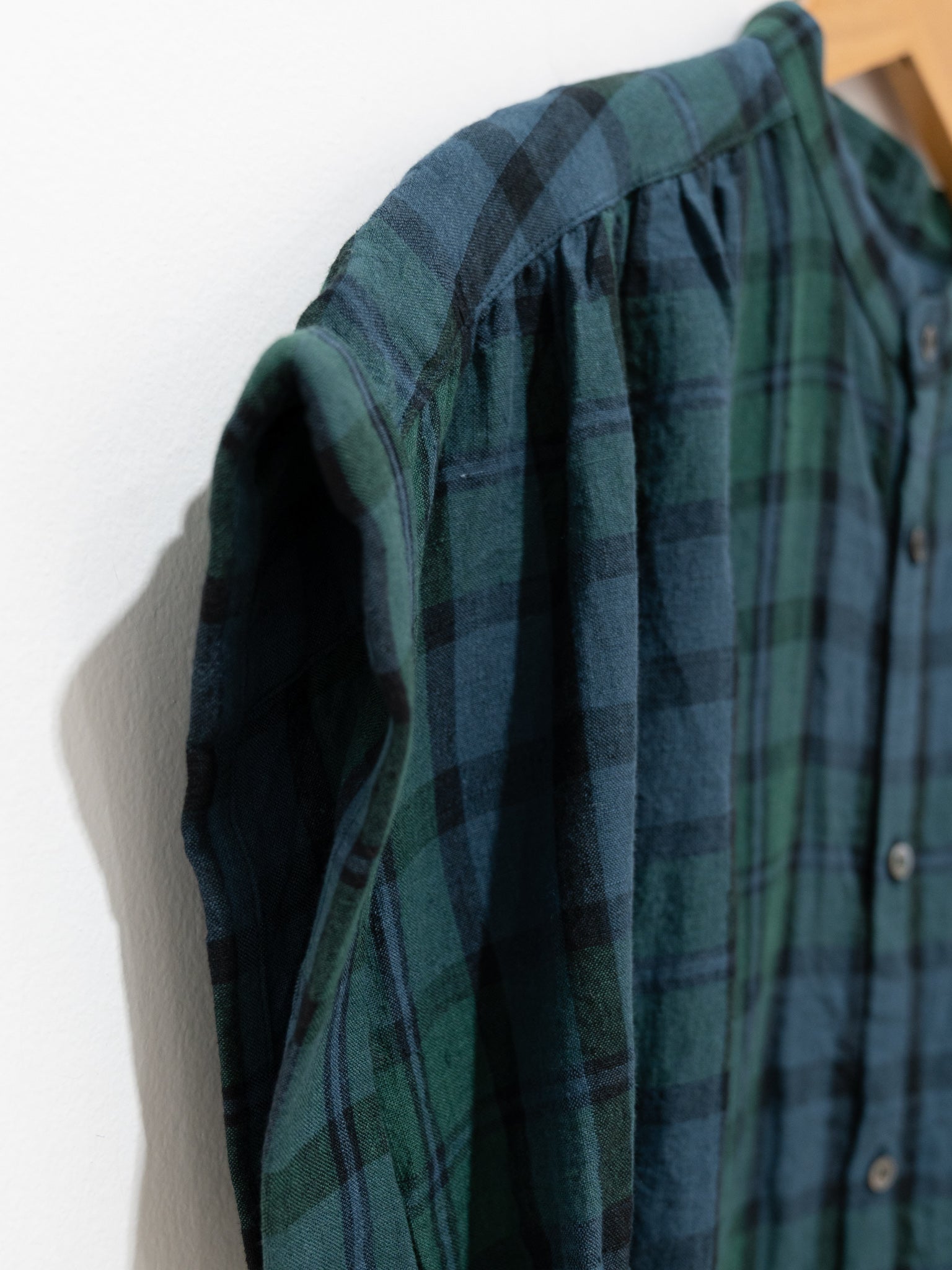 Namu Shop - Ichi Antiquites Linen Check Azumadaki Band Collar Shirt - Black Watch