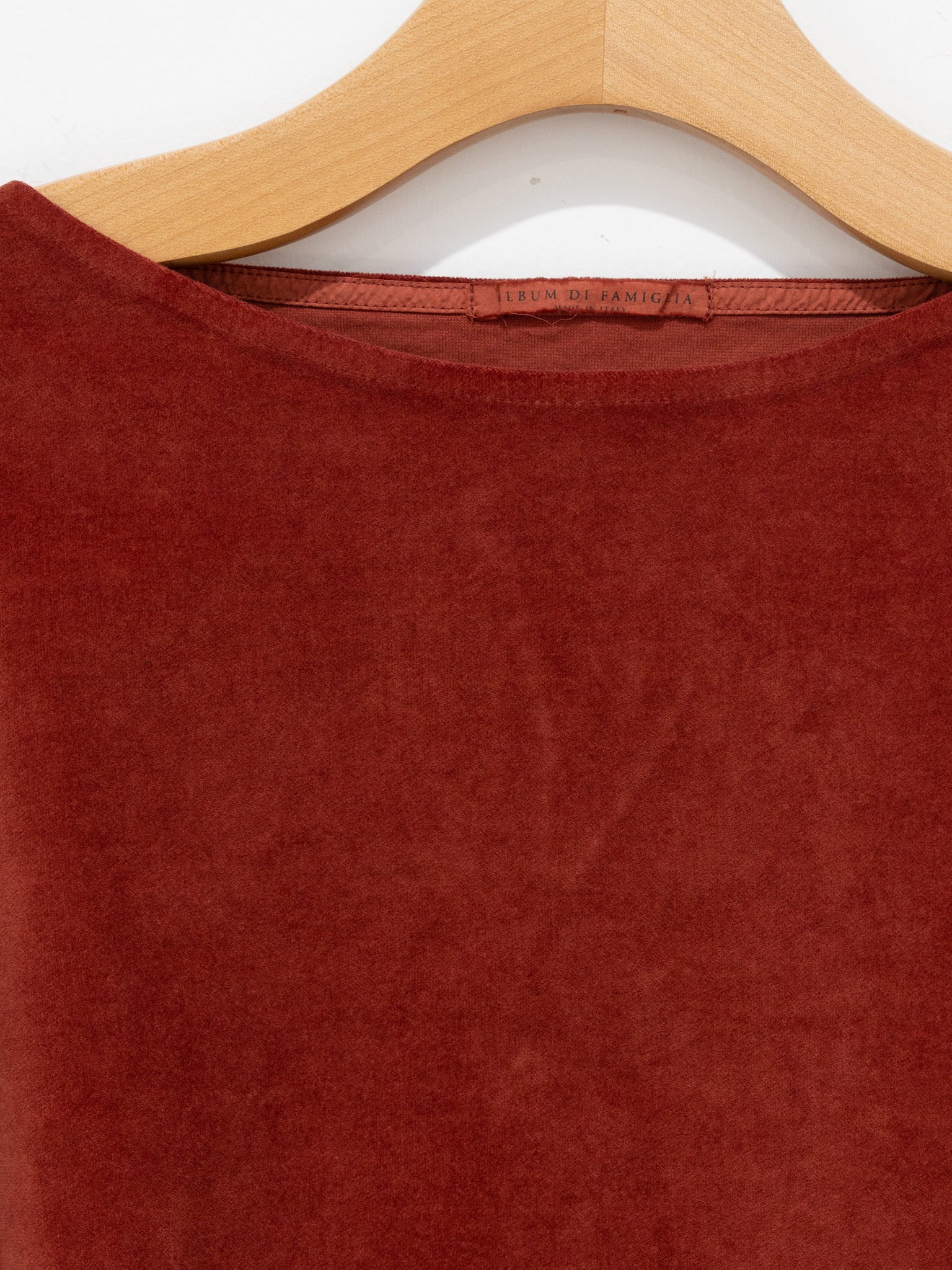 Namu Shop - Album di Famiglia Velvet Boatneck Tunic - Red
