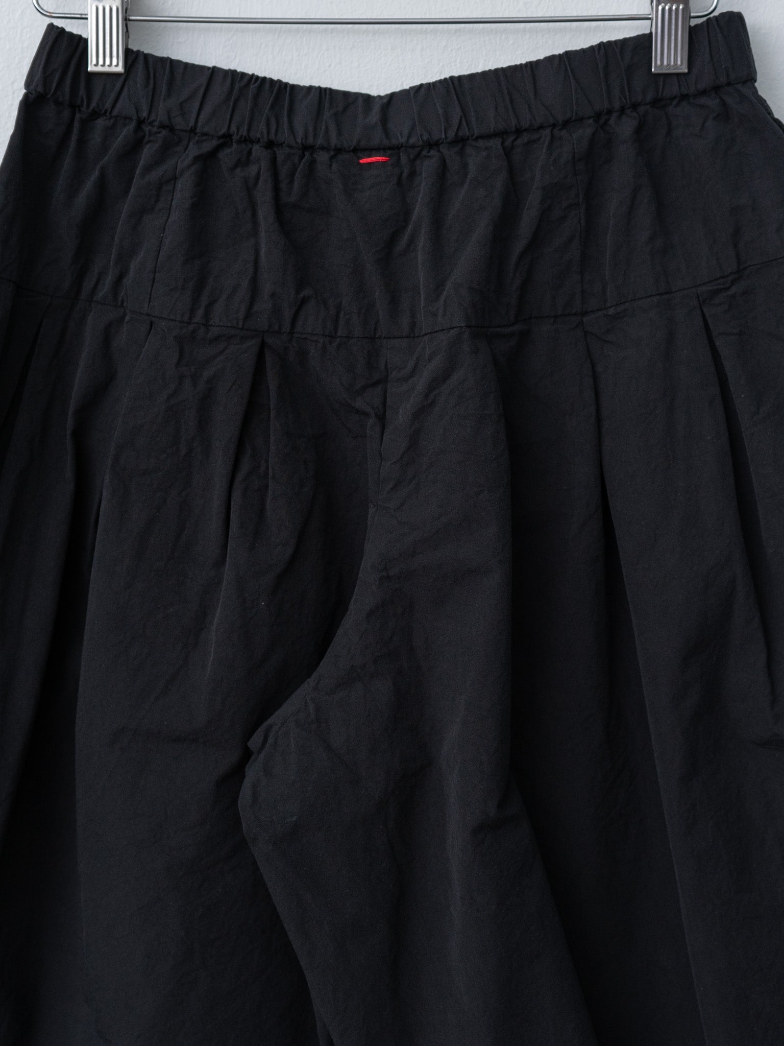 Namu Shop - Casey Casey Pli Short PAPER COT - Black
