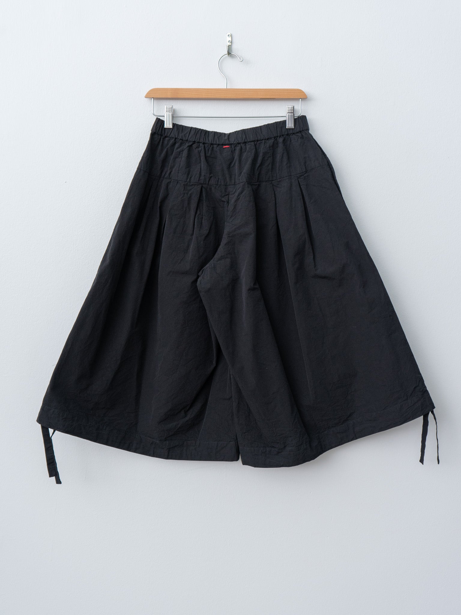 Namu Shop - Casey Casey Pli Short PAPER COT - Black
