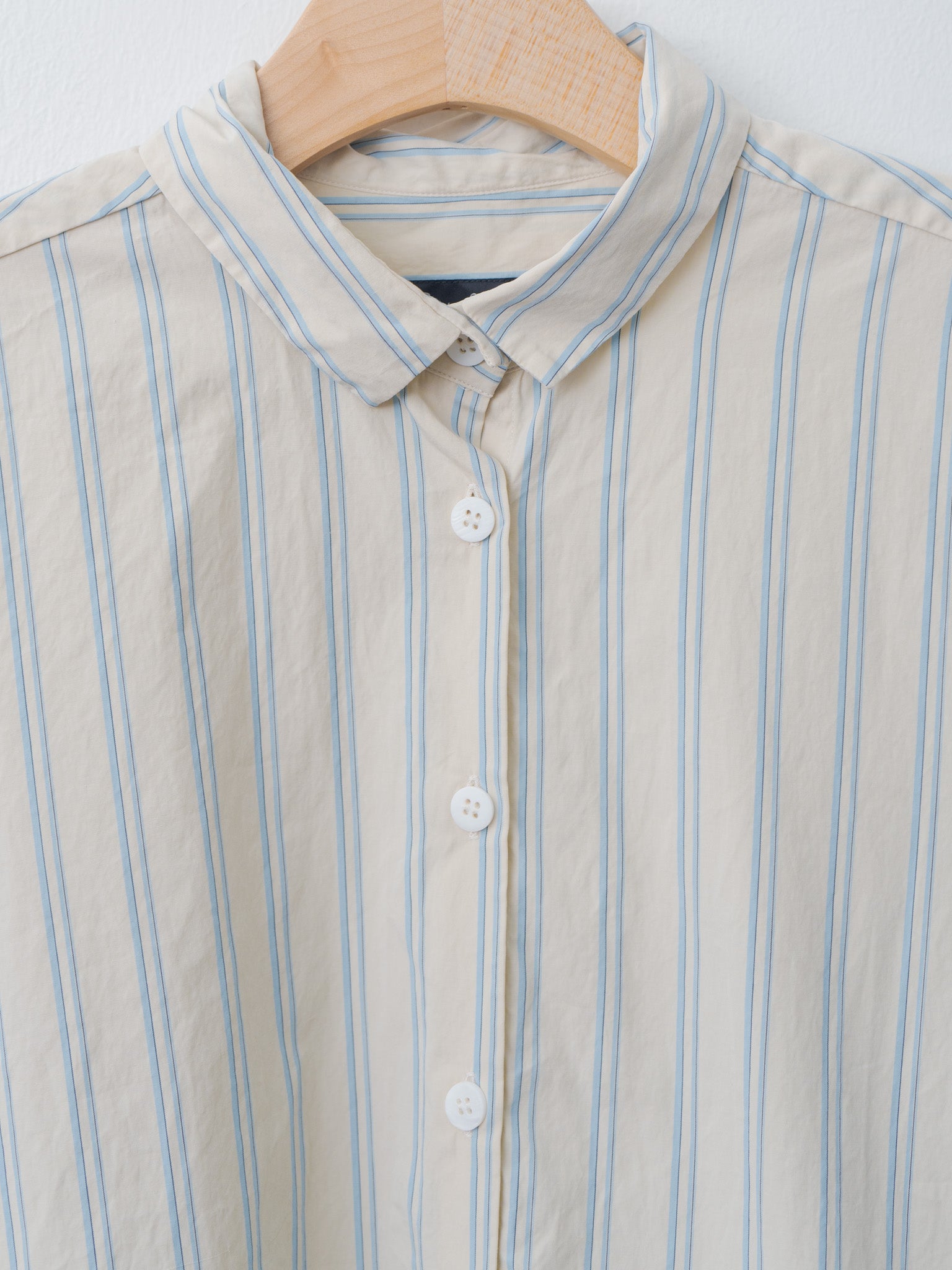 Namu Shop - Bergfabel Loose Tyrol Shirt - Cream Stripe