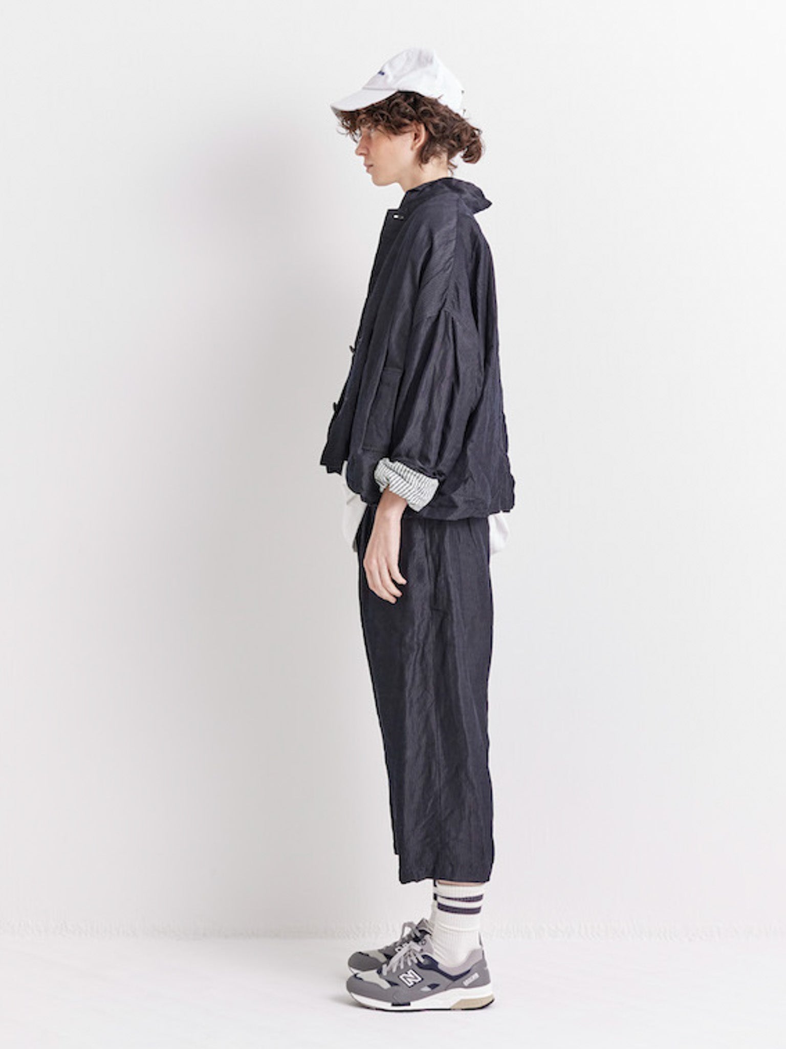 Namu Shop - Veritecoeur Tuck Pants - Charcoal