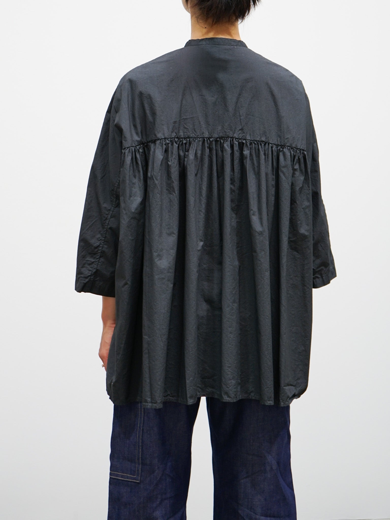 Namu Shop - Veritecoeur Band Collar Gather Back Shirt - Blue