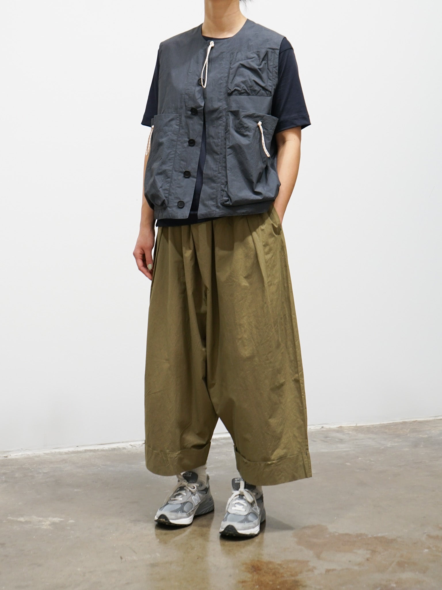 Namu Shop - Toogood The Roper Gilet - Papery Cotton Tar