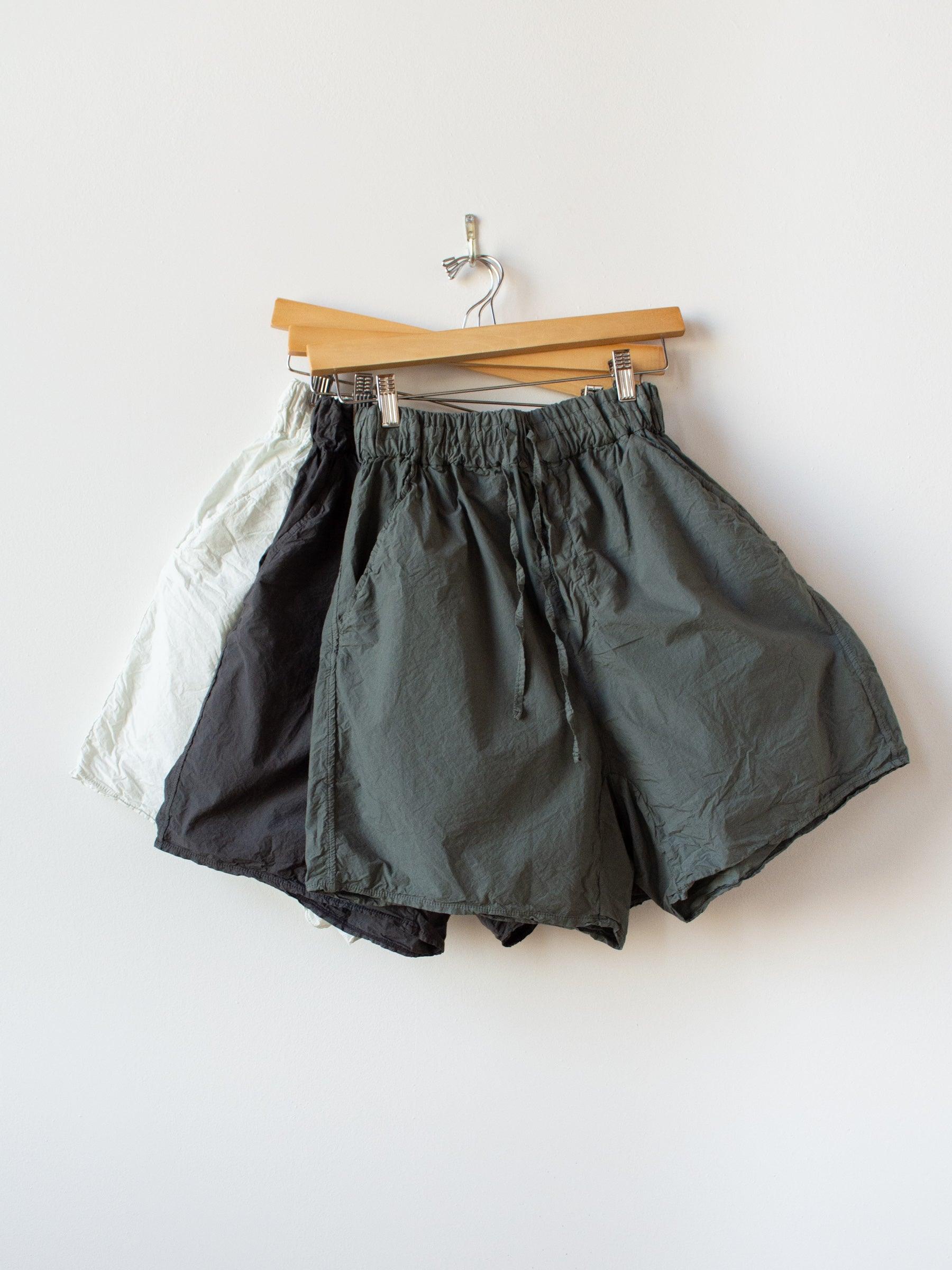 Namu Shop - Album di Famiglia Short TC - Olive (restocked)